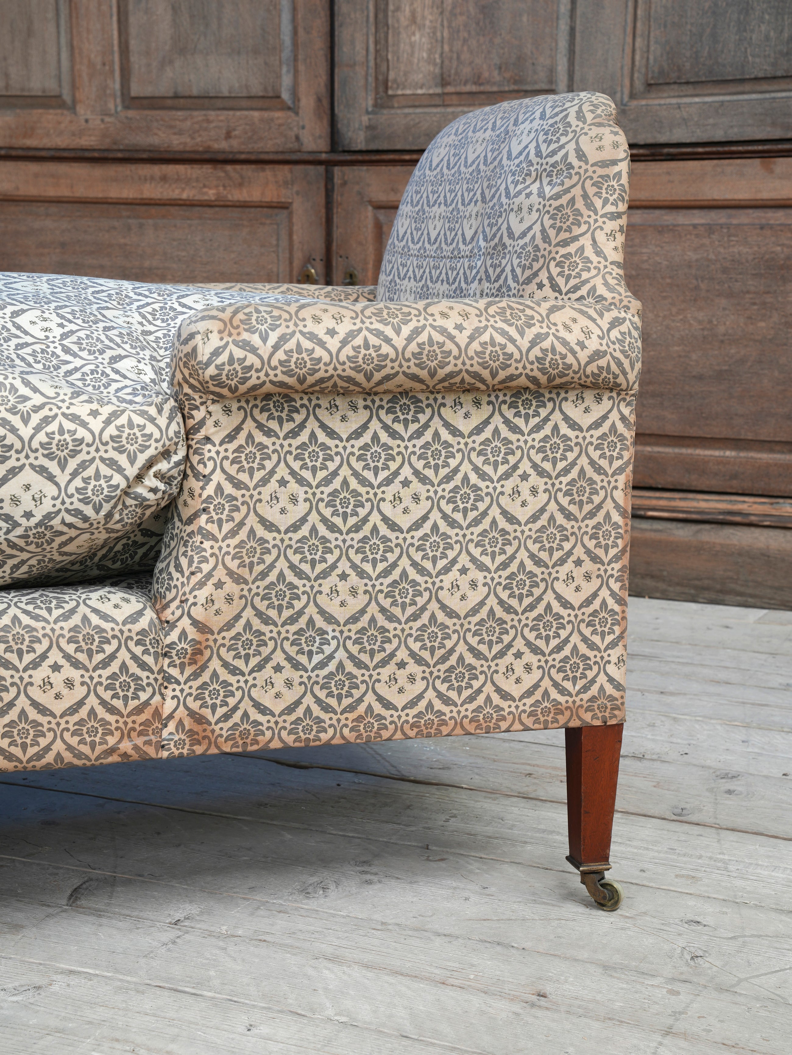 A Howard & Sons Day Bed