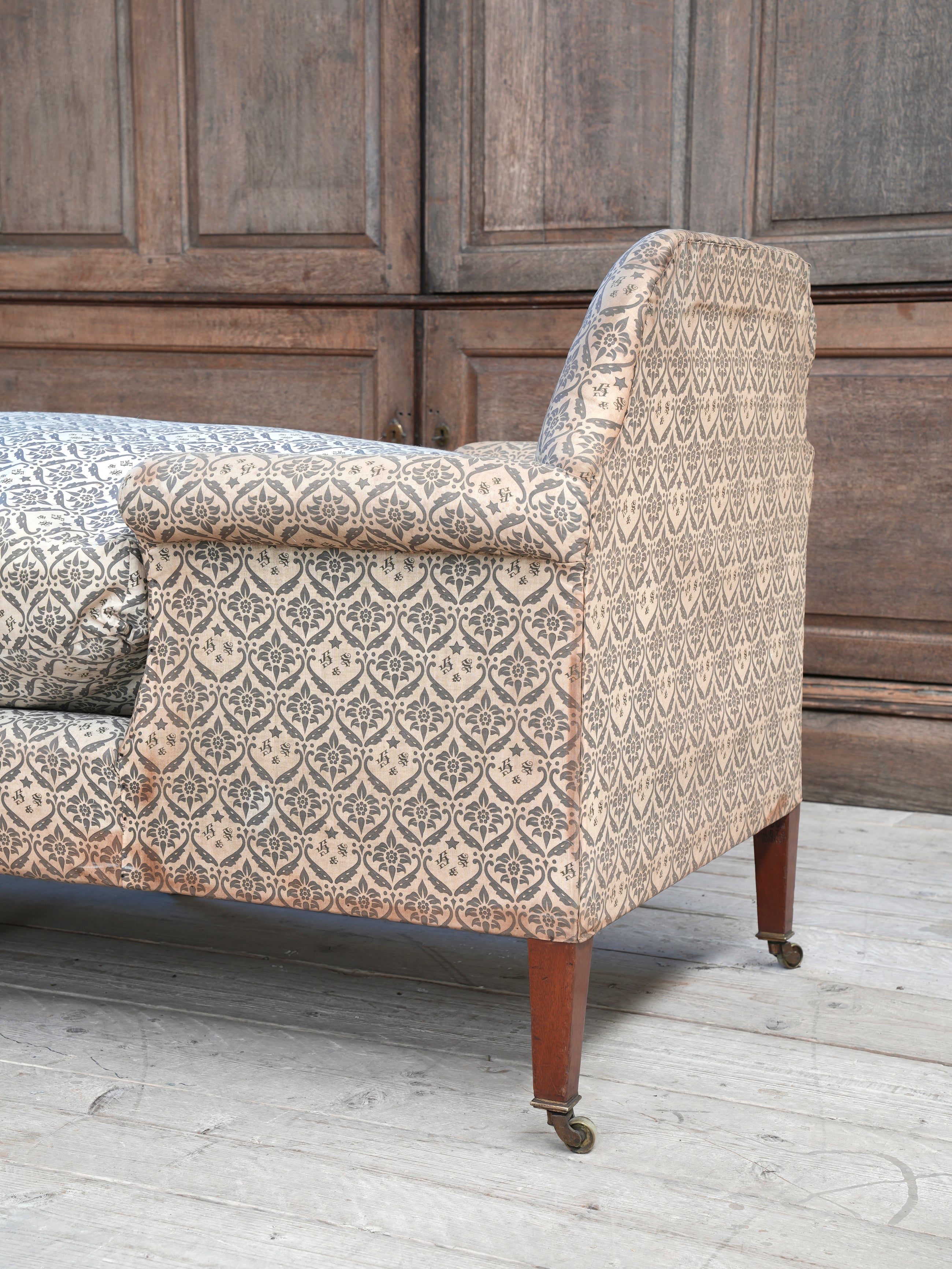 A Howard & Sons Day Bed