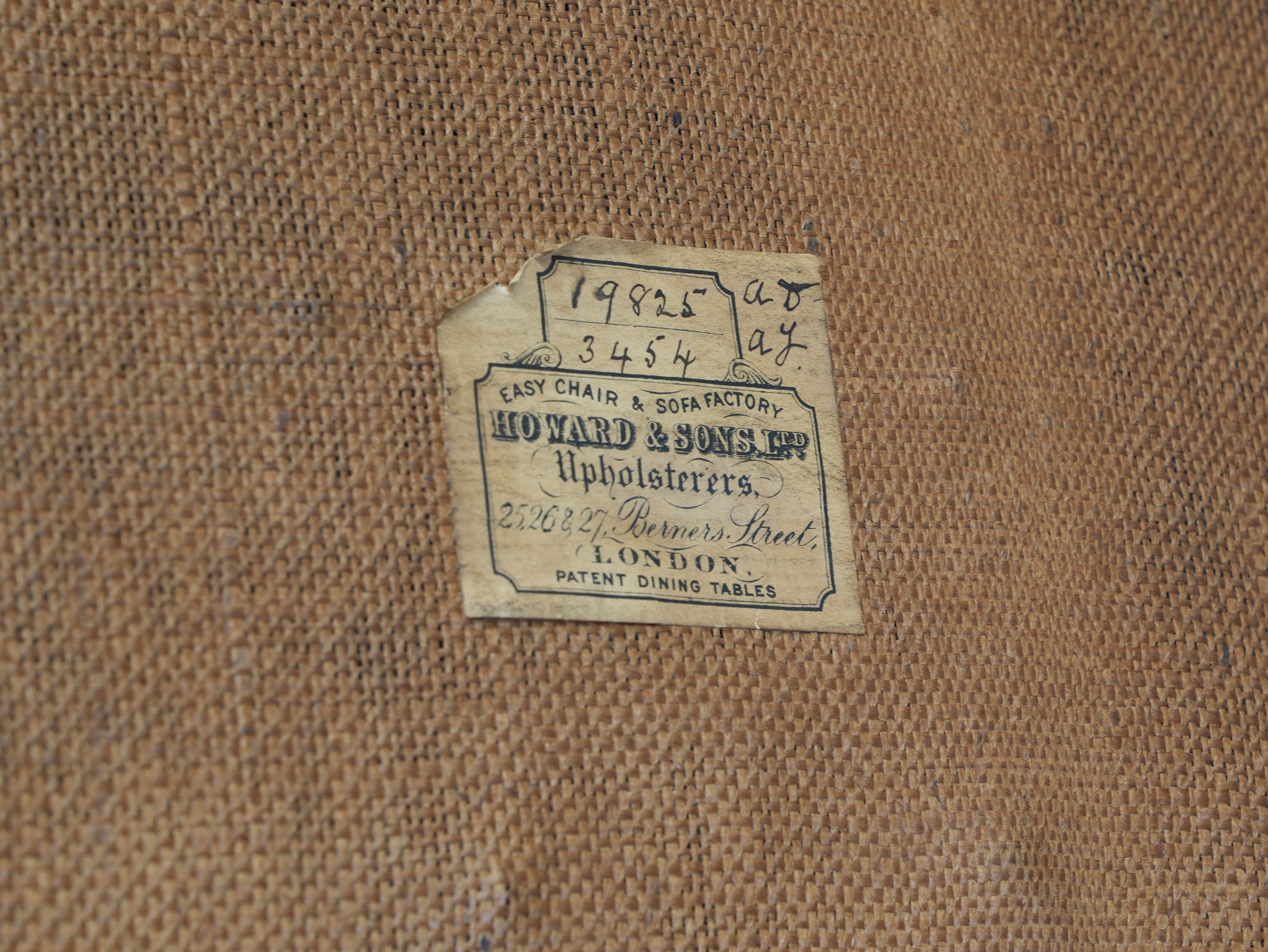 A Howard & Sons Day Bed