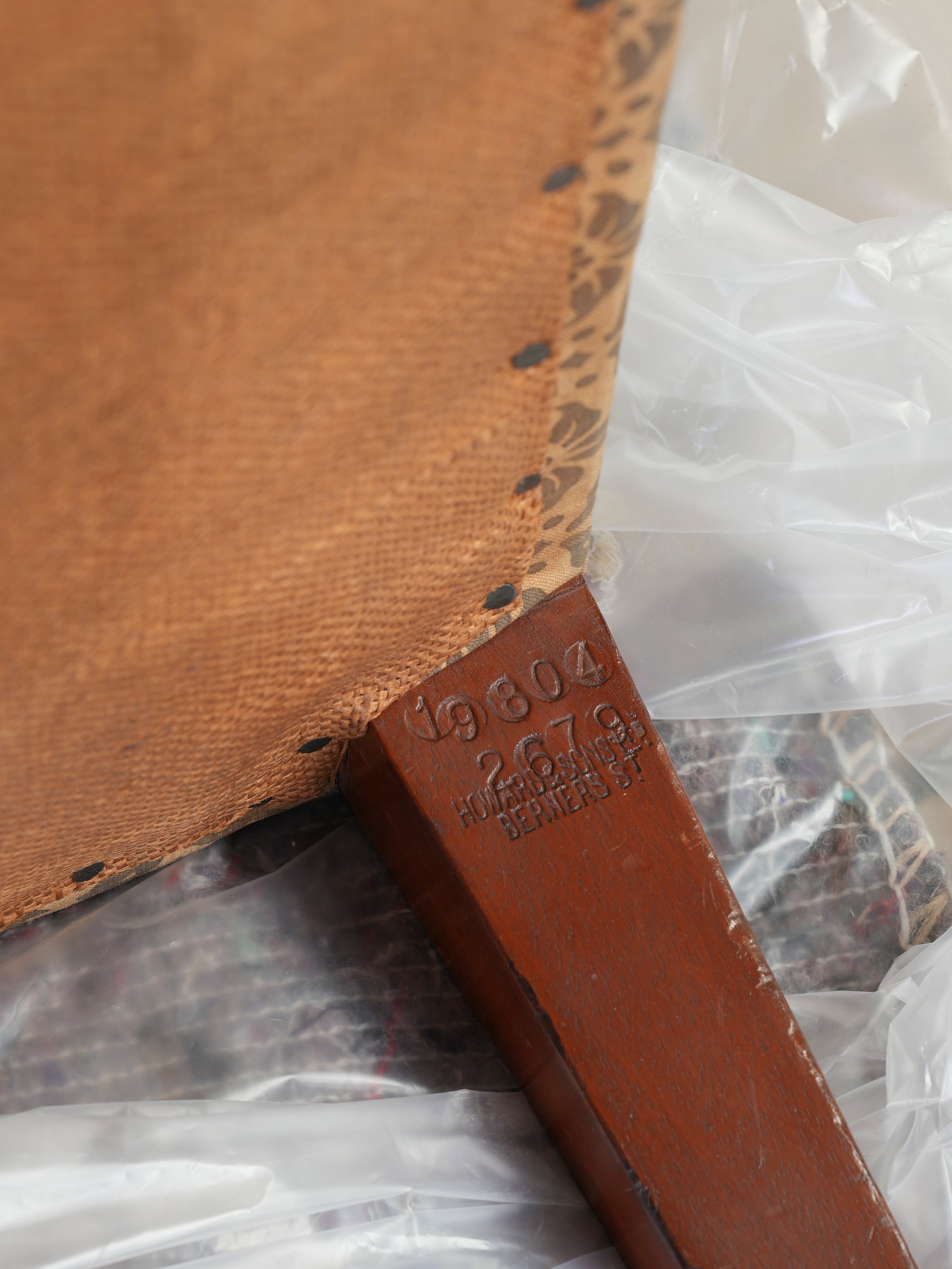 A Howard & Sons Day Bed