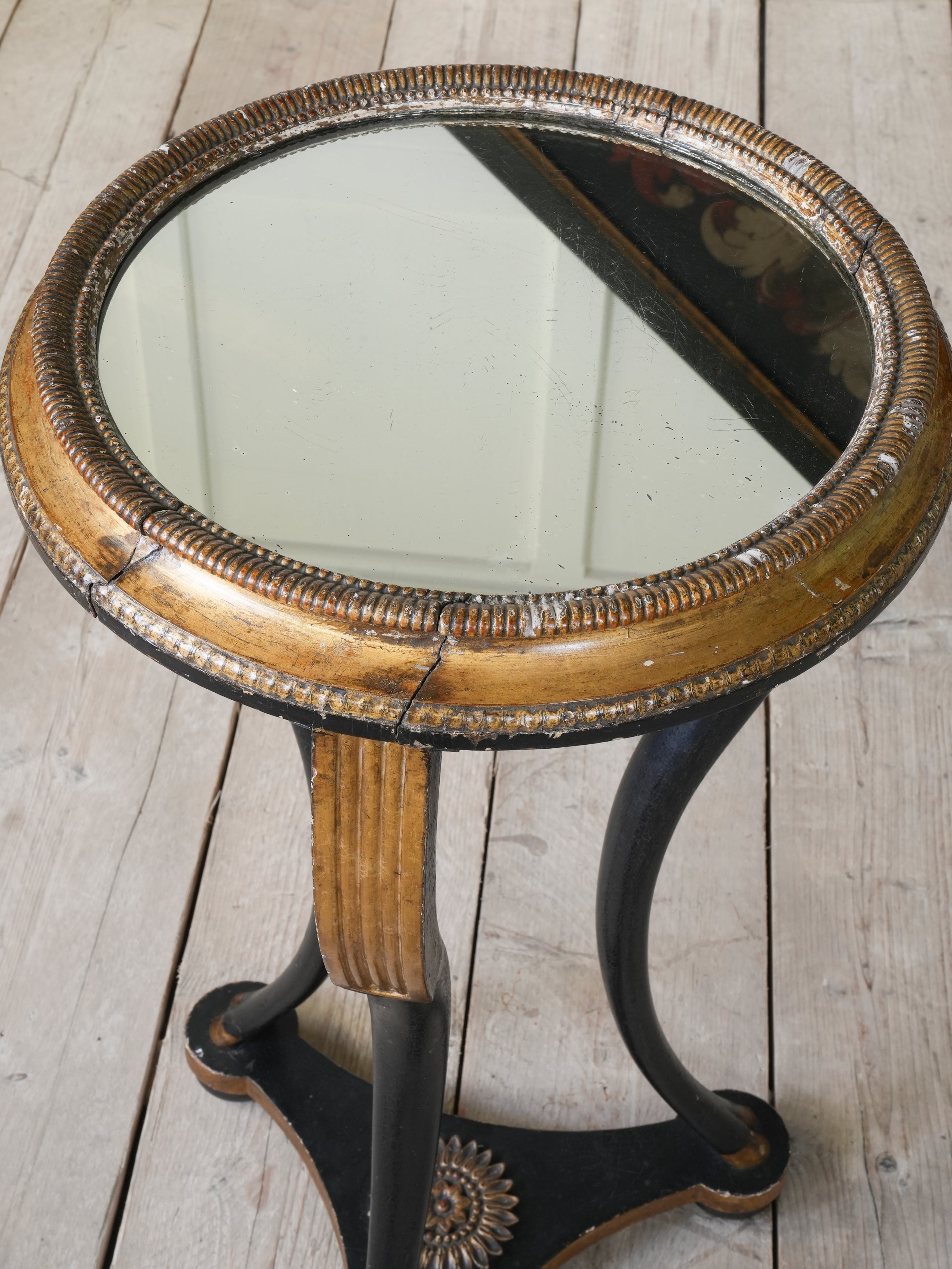 An Early 19th Century Gueridon