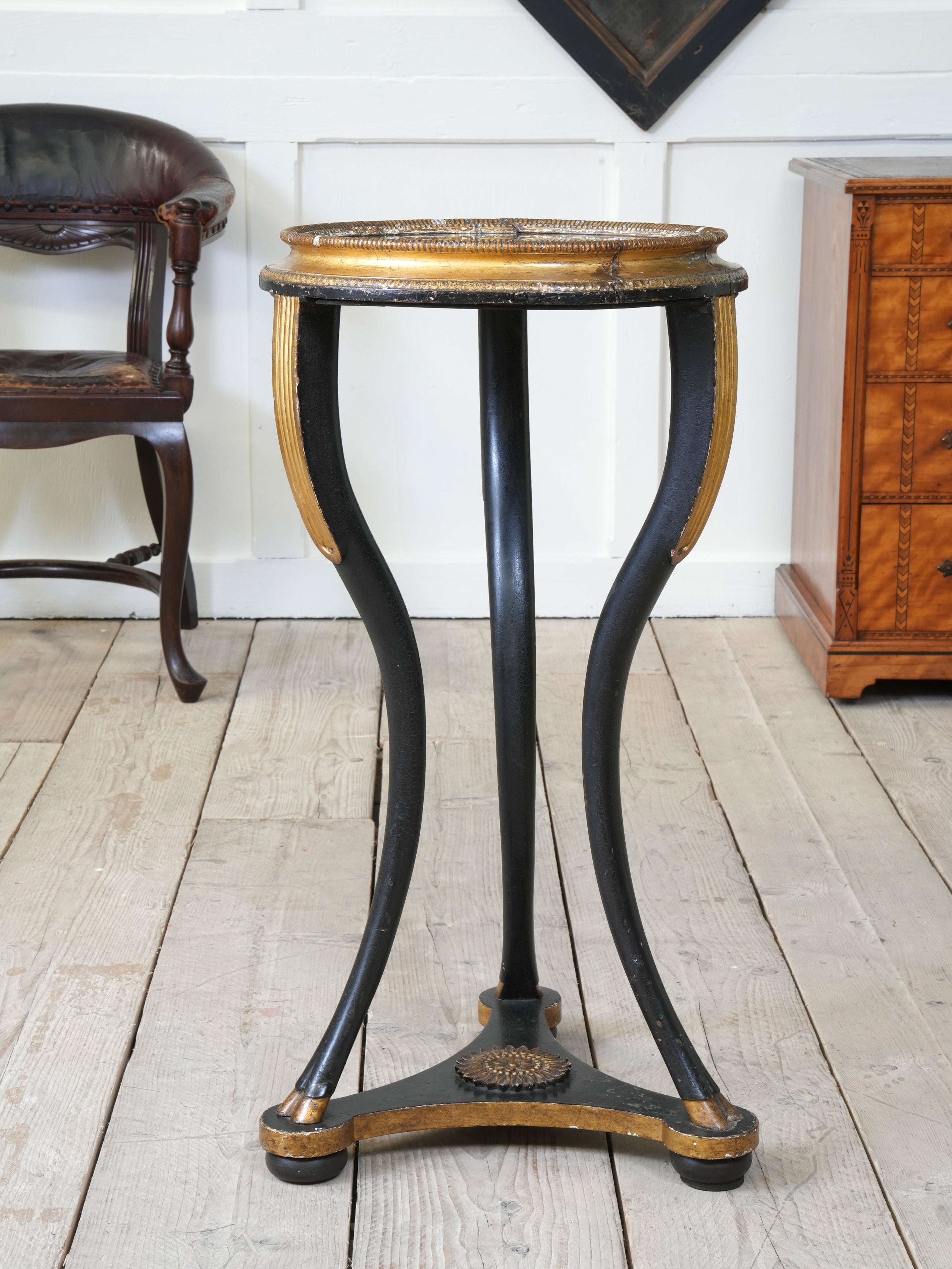 An Early 19th Century Gueridon