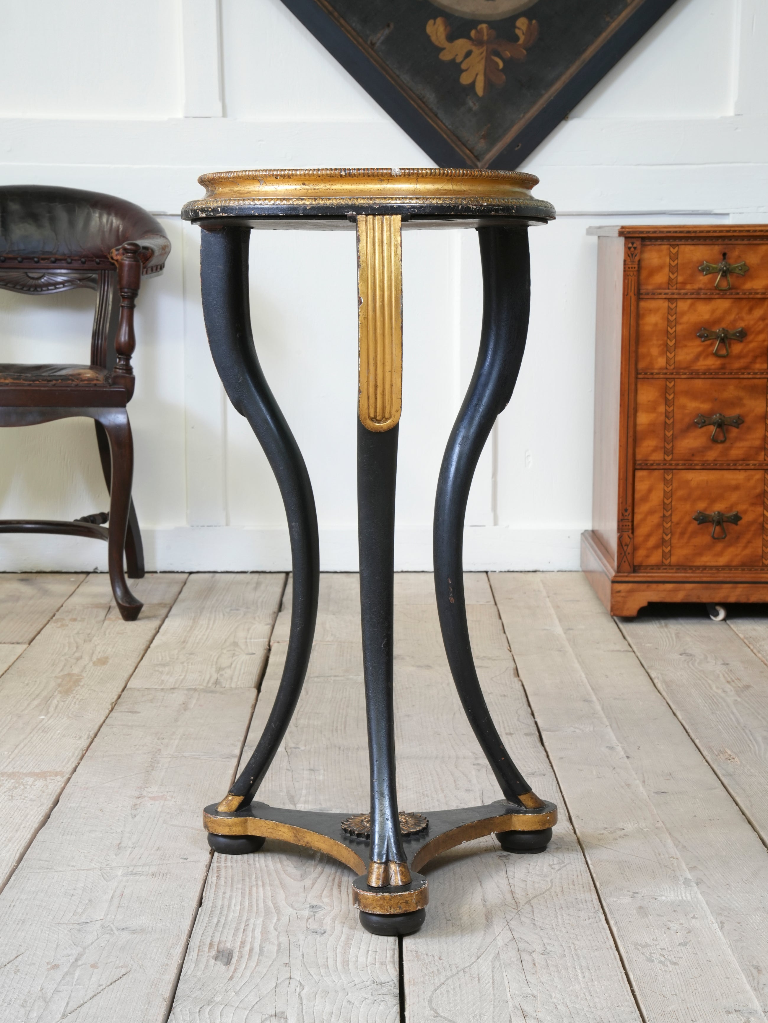 An Early 19th Century Gueridon