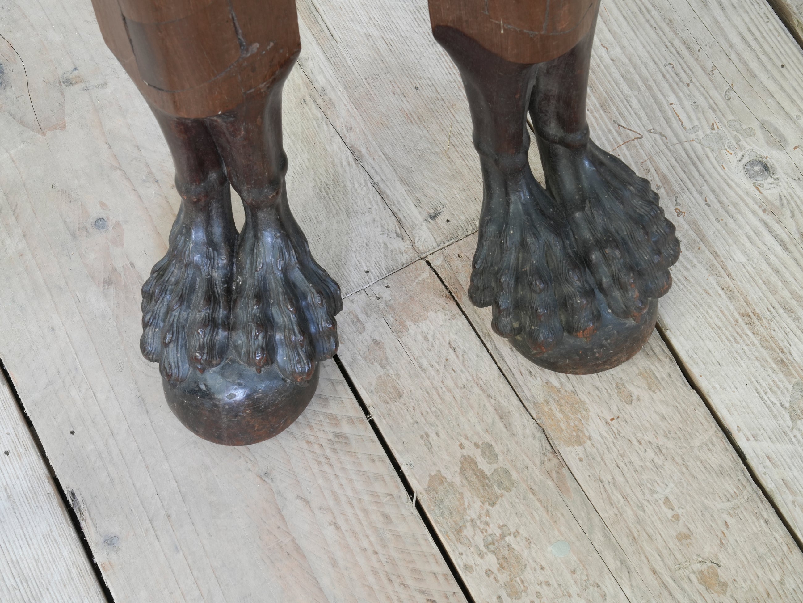 An Outstanding Pair of 18th Century Mahogany Bedposts