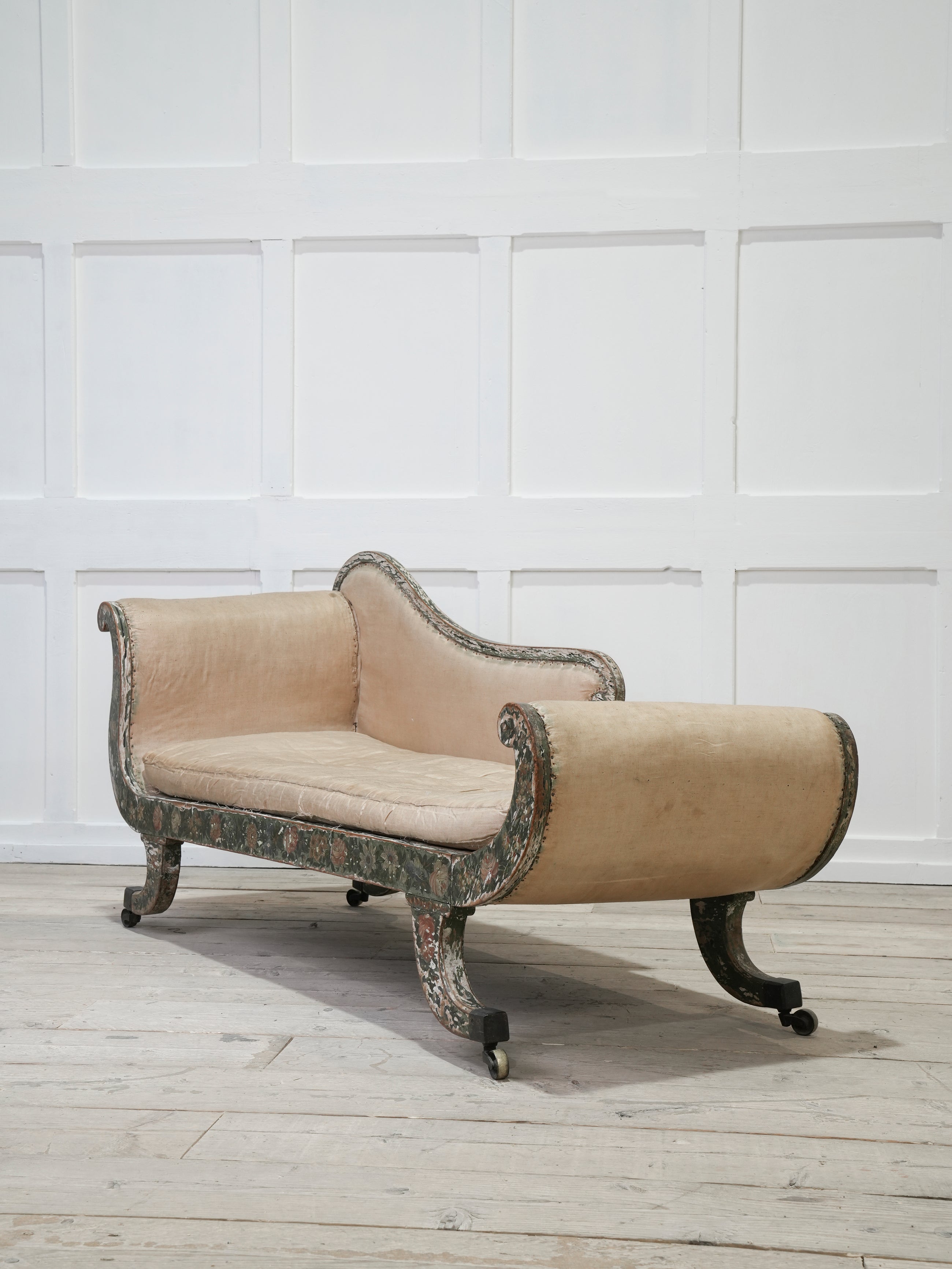 Regency Painted Chaise Longue