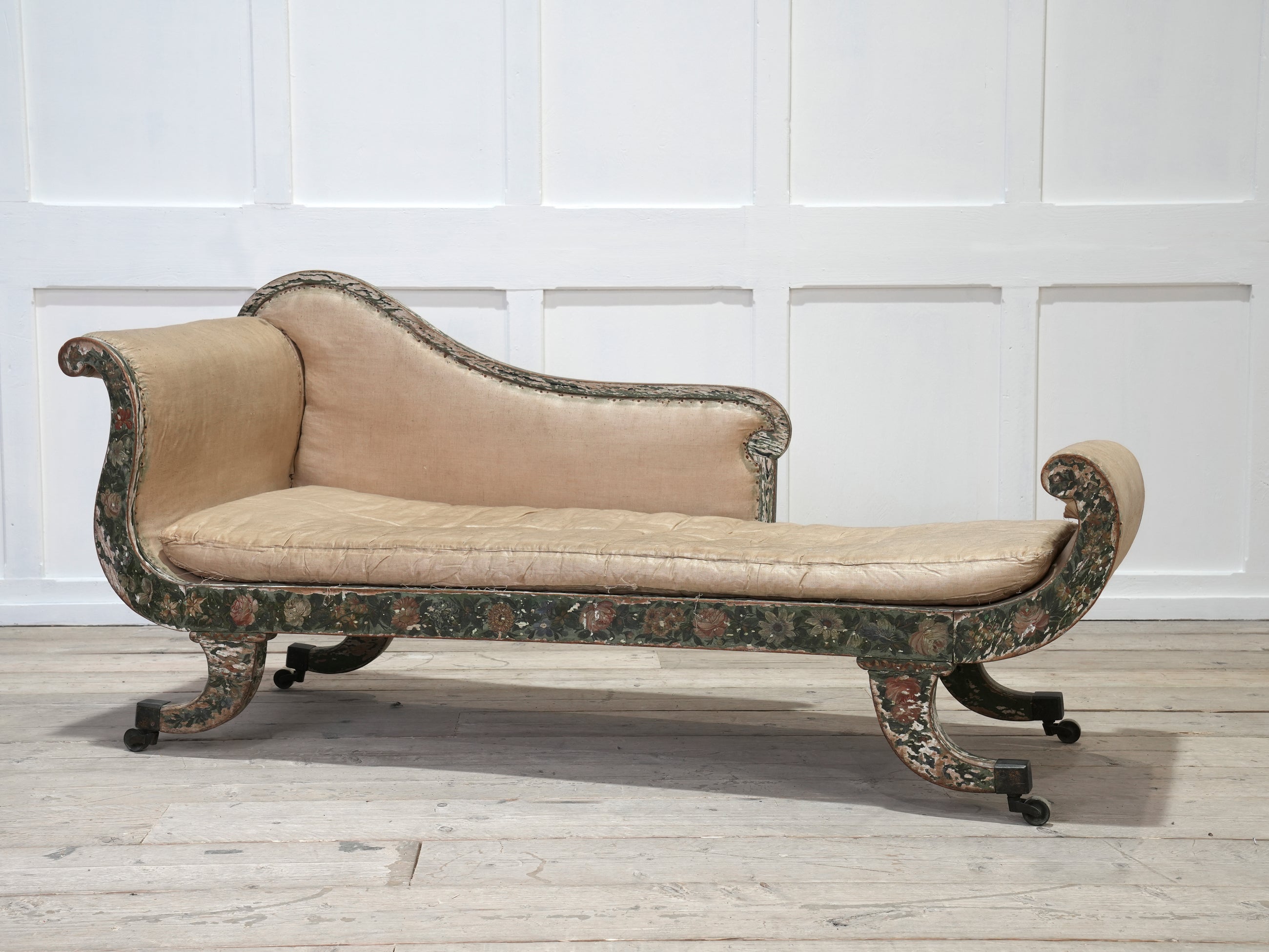 Regency Painted Chaise Longue