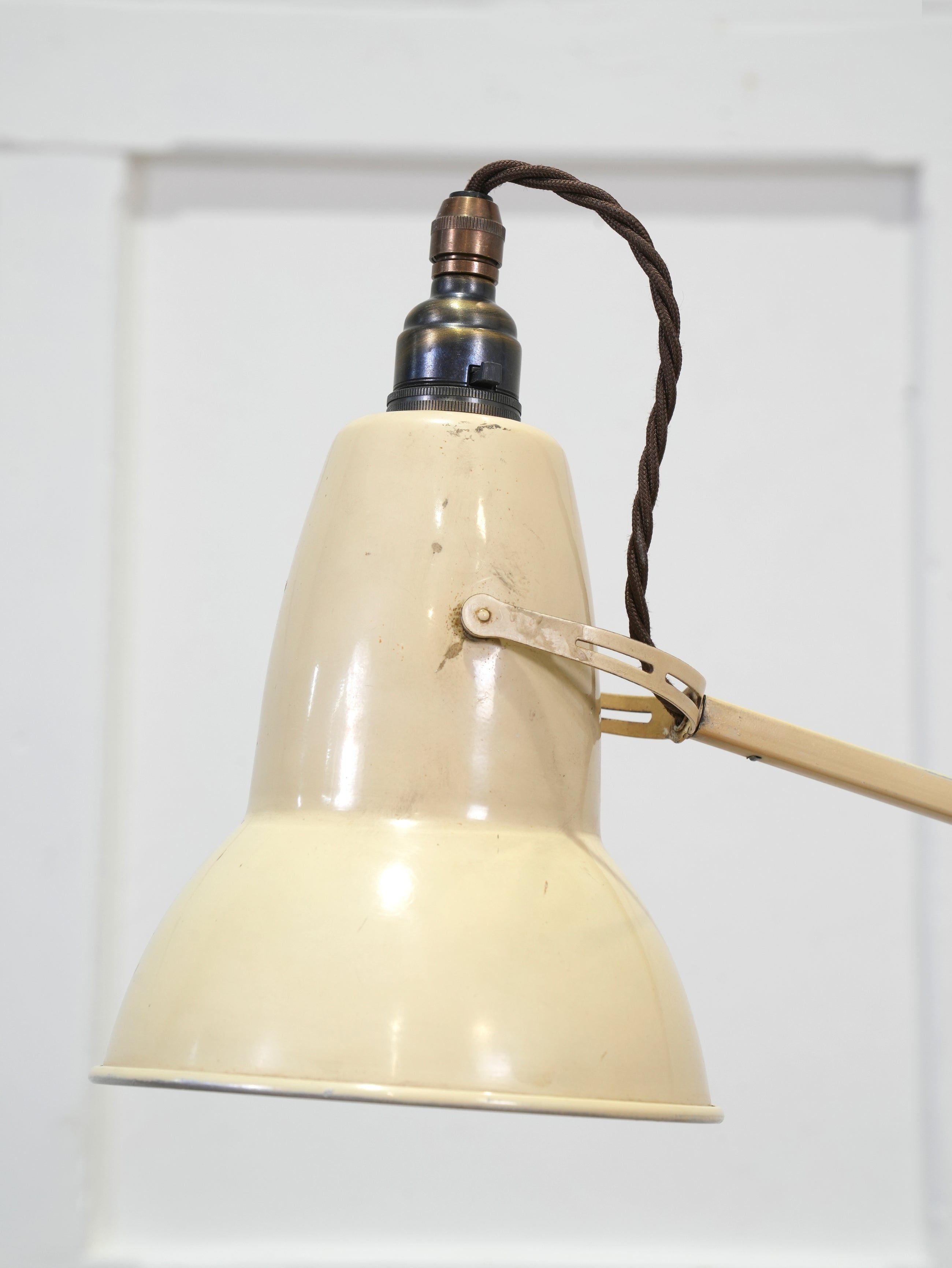 Cream Anglepoise