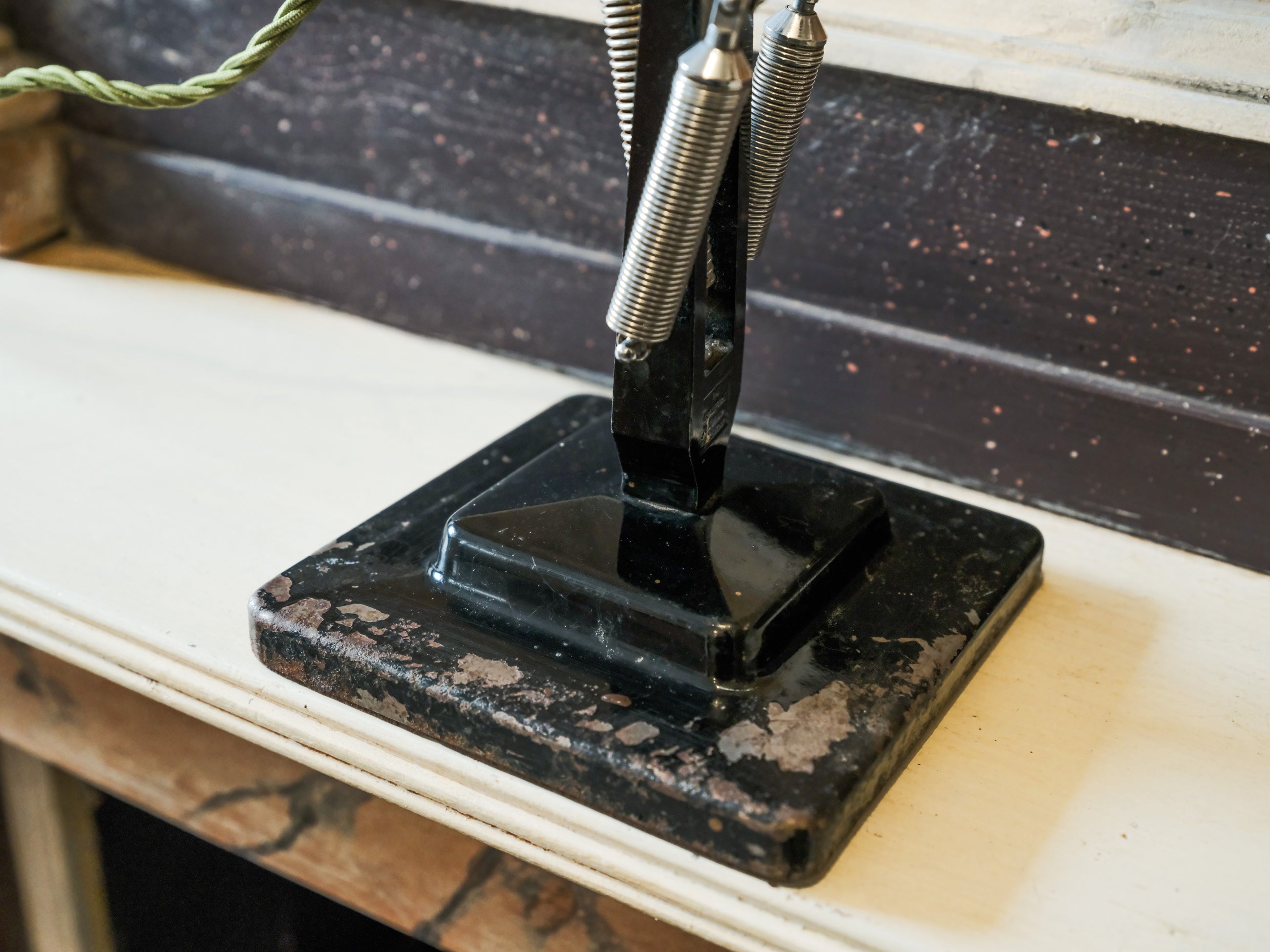 Black 1227 Anglepoise