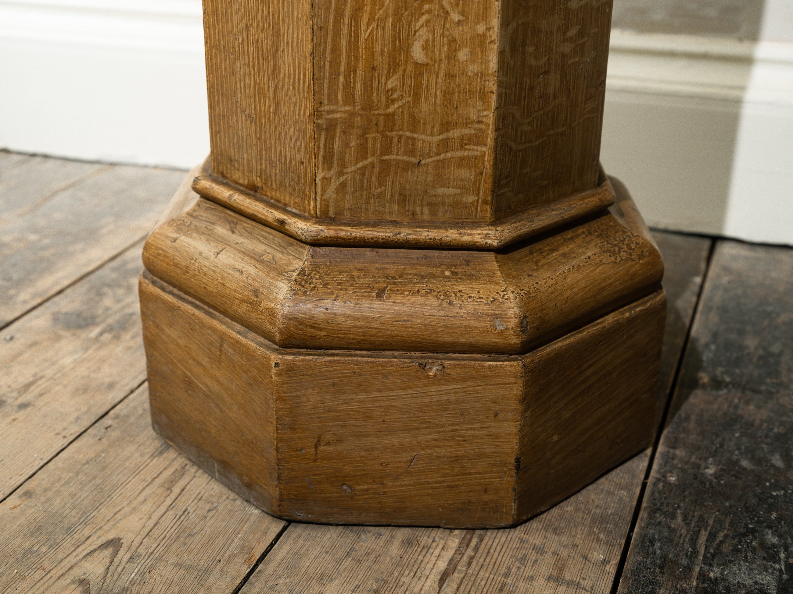 A Faux Oak decorated Column Plinth