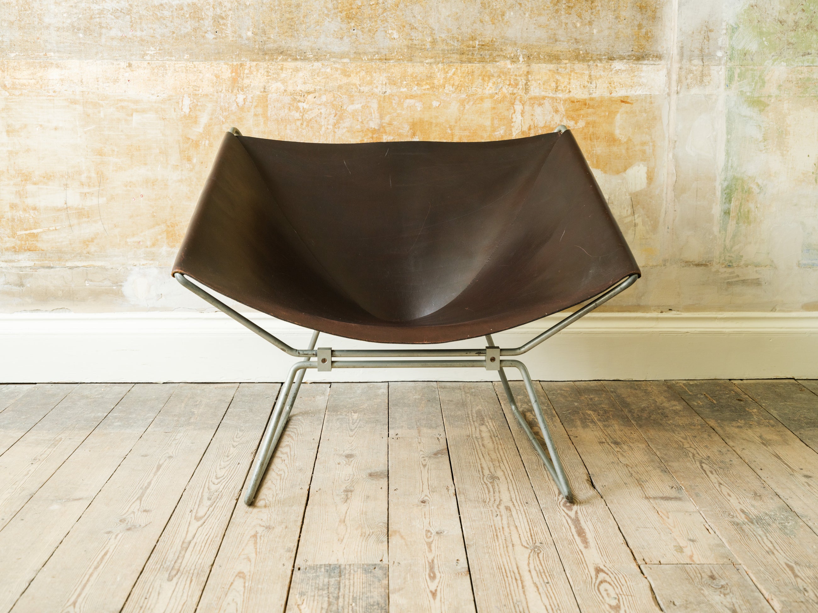 Anneau Lounge Chair by Pierre Paulin