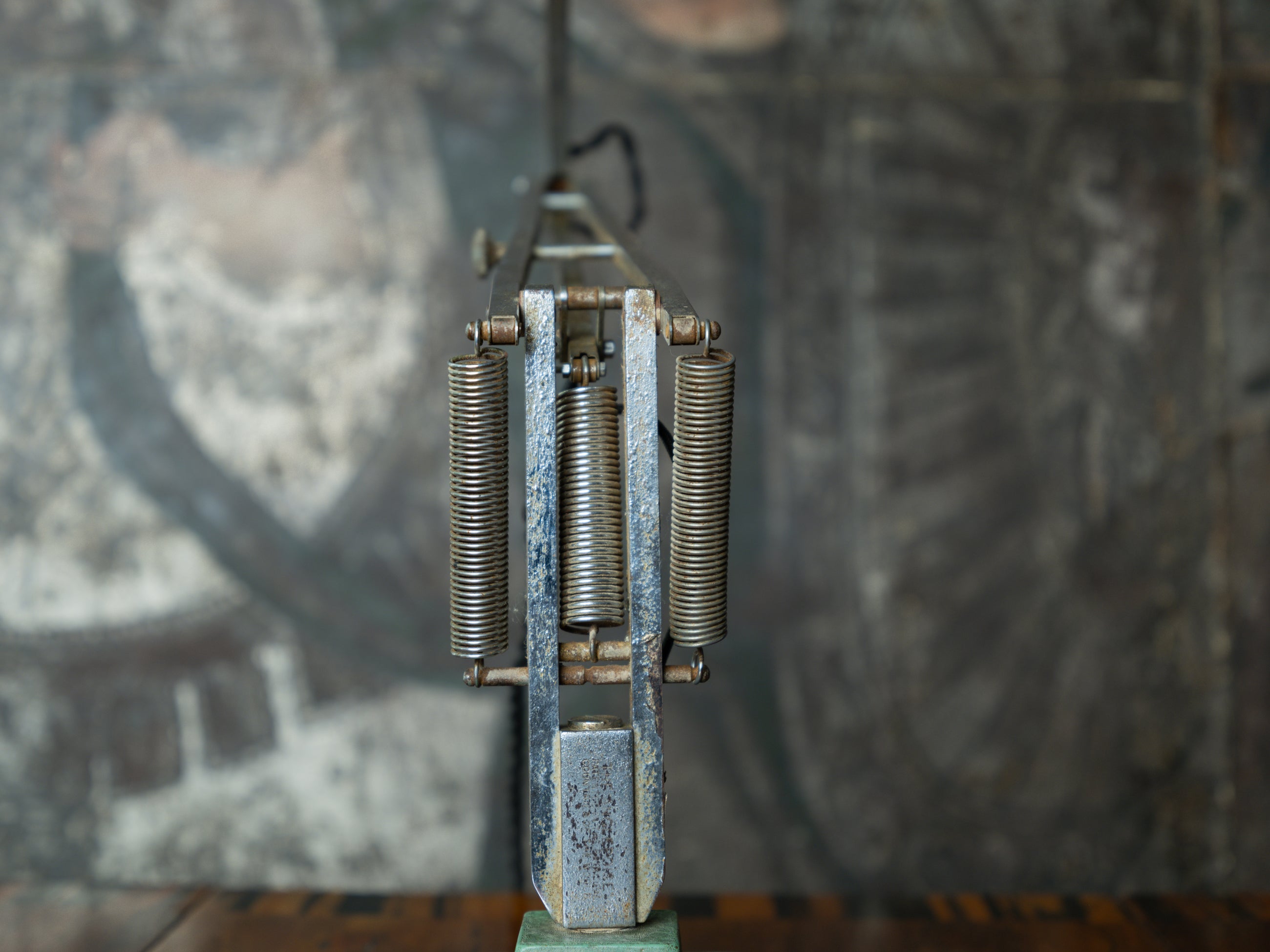 A 1930s Anglepoise