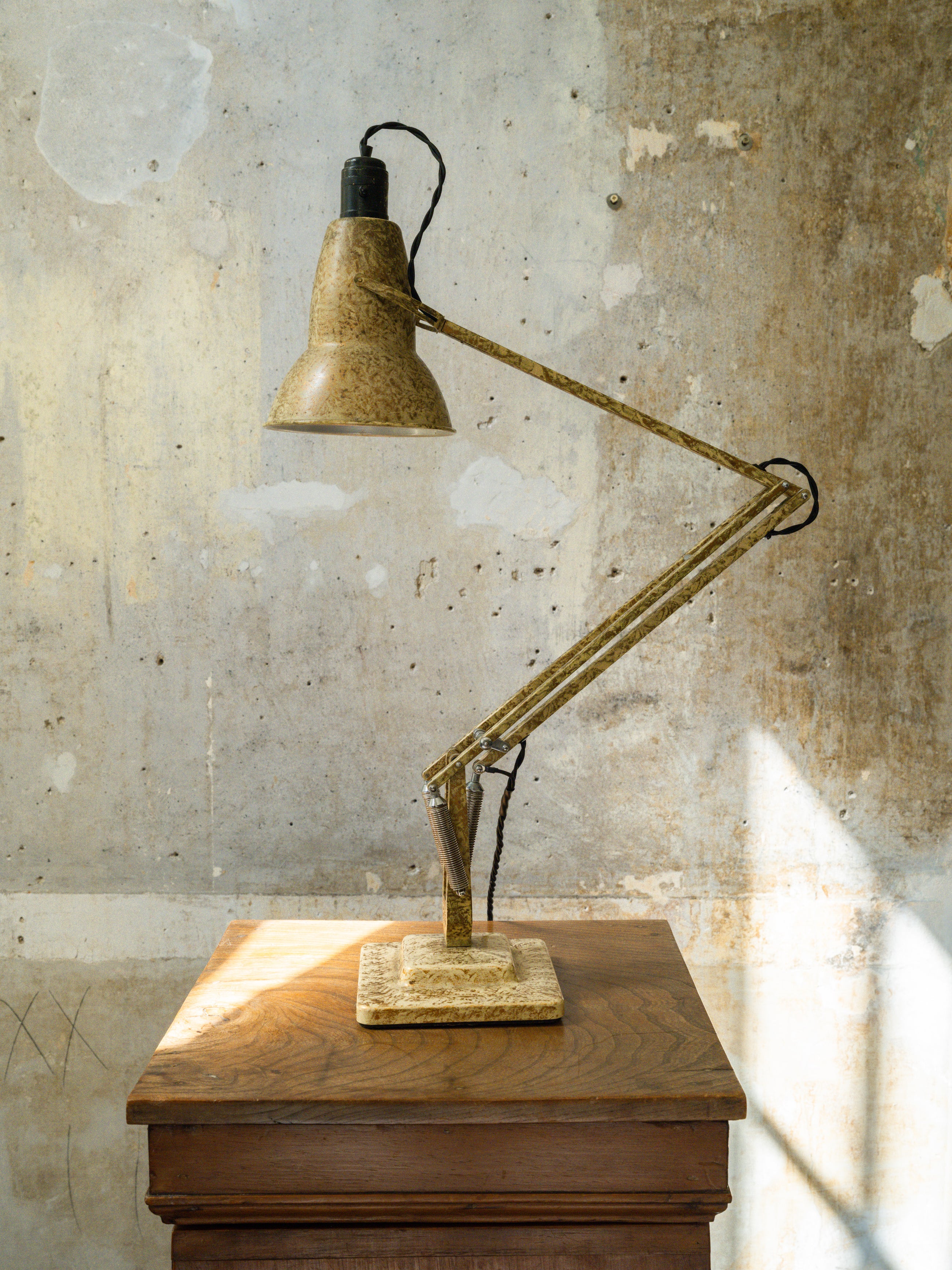 A 1227 Anglepoise Desk Lamp