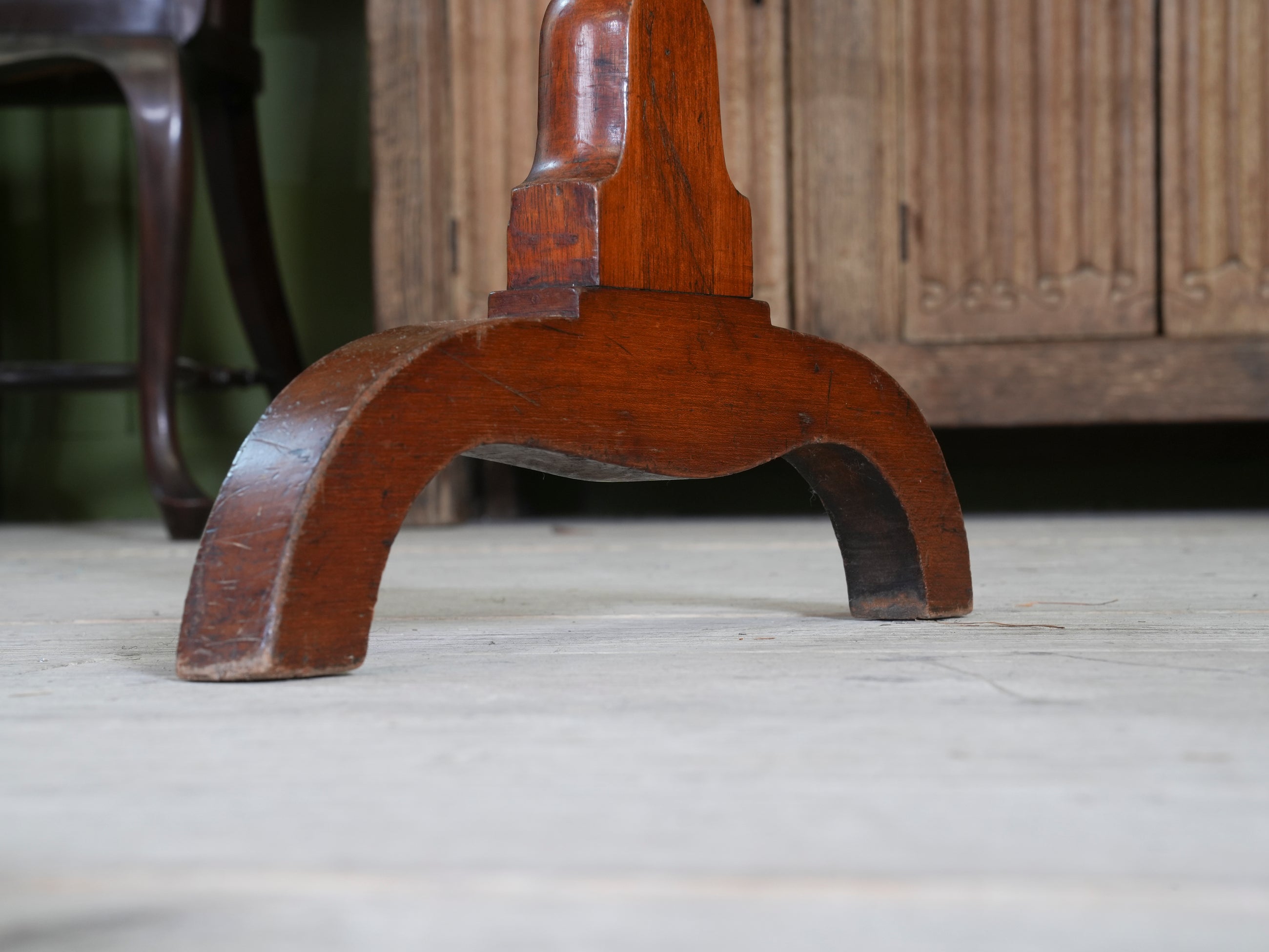 A Regency Towel Rail