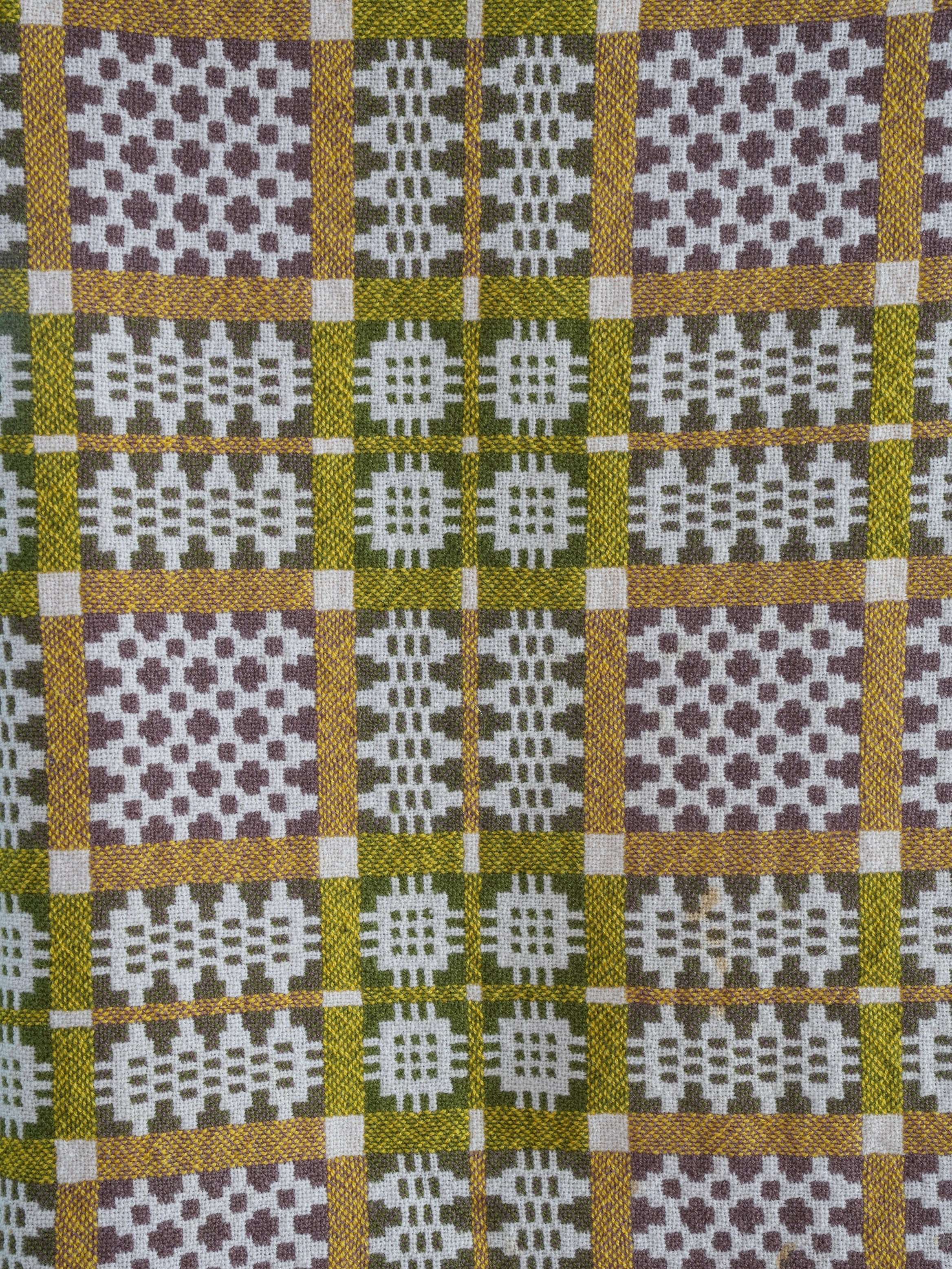 A Cream & Moss Green Welsh Tapestry Blanket