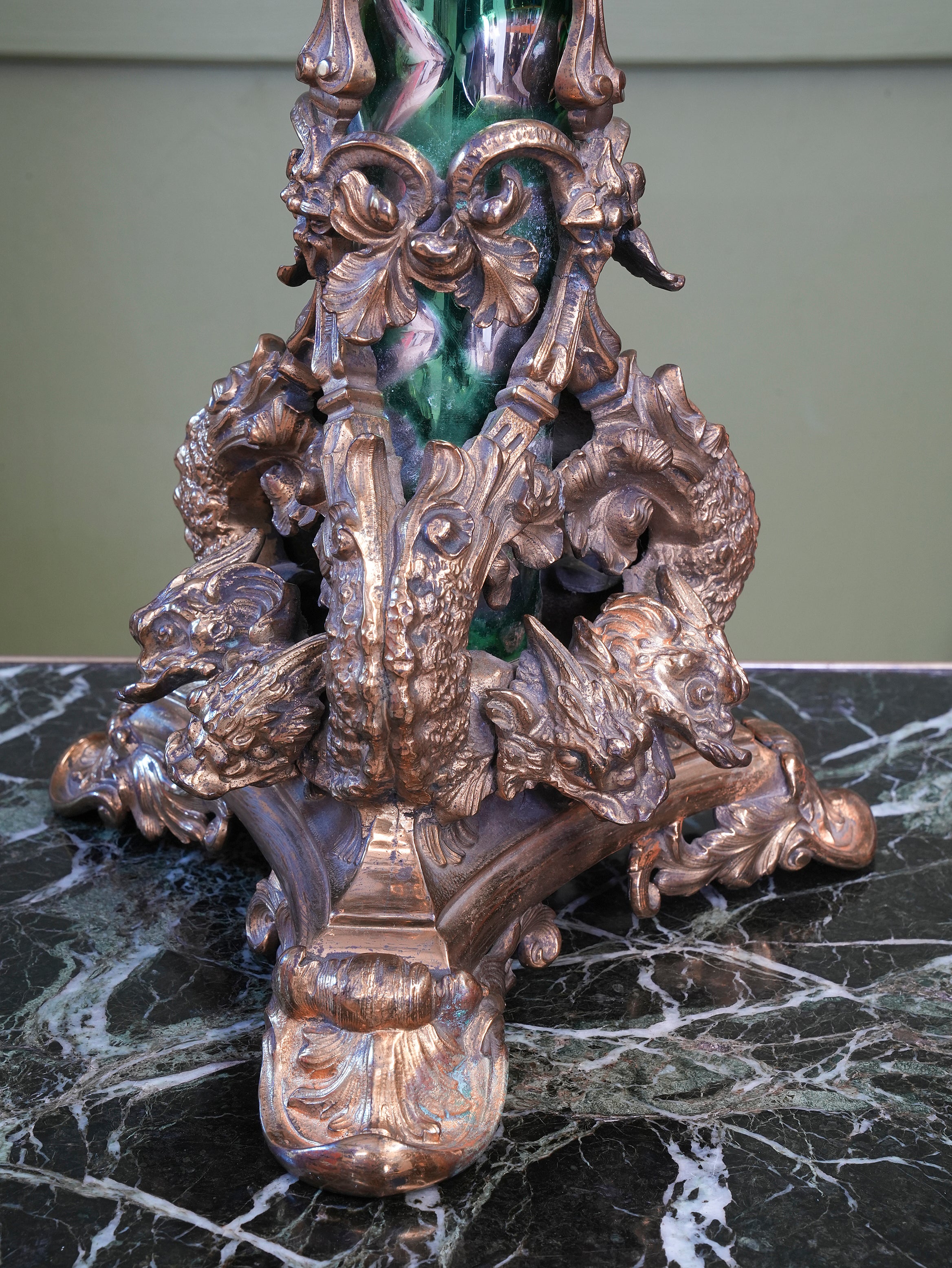 A large Scale 19th Century Cut Glass Table Lamp