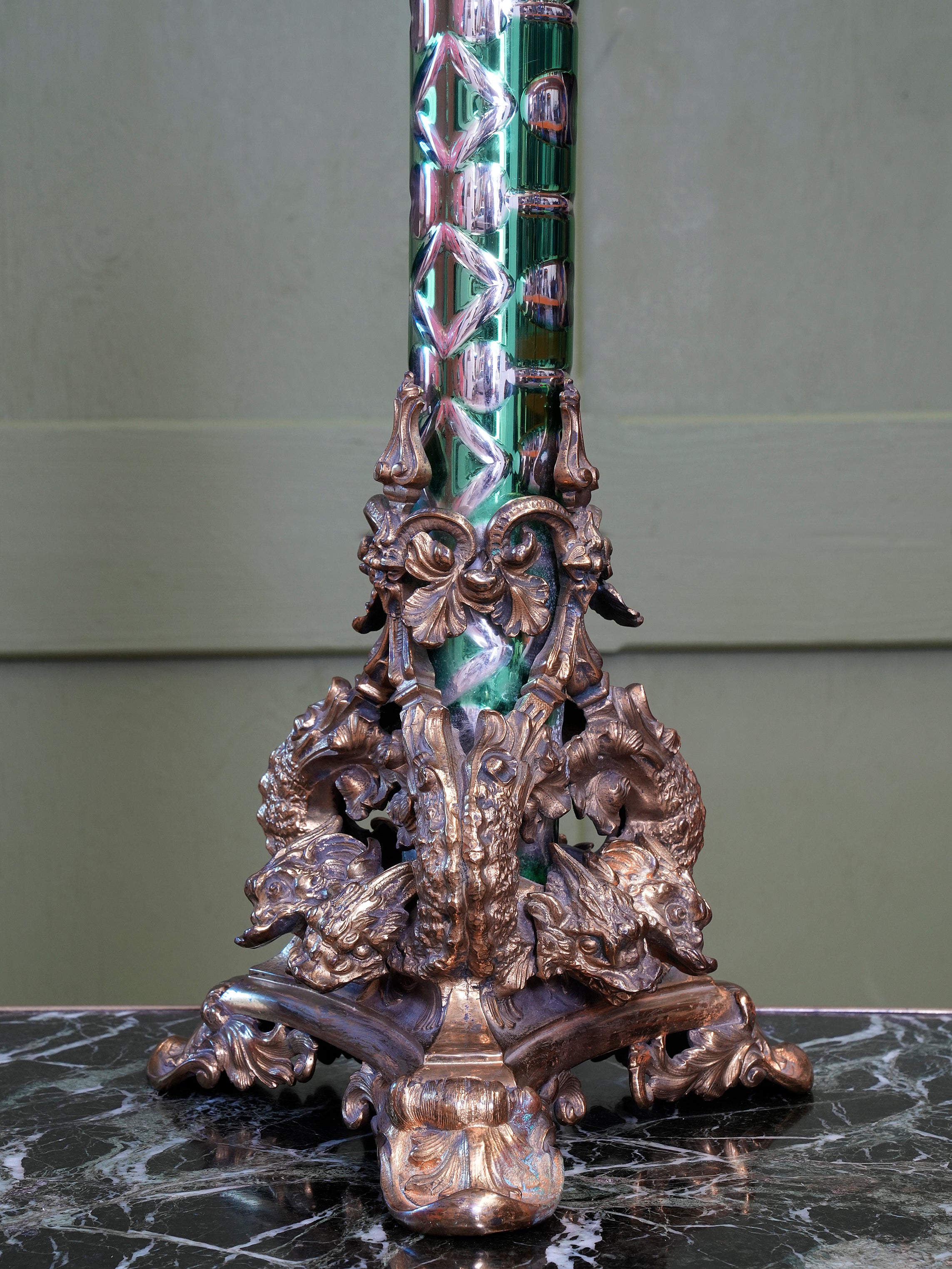 A large Scale 19th Century Cut Glass Table Lamp