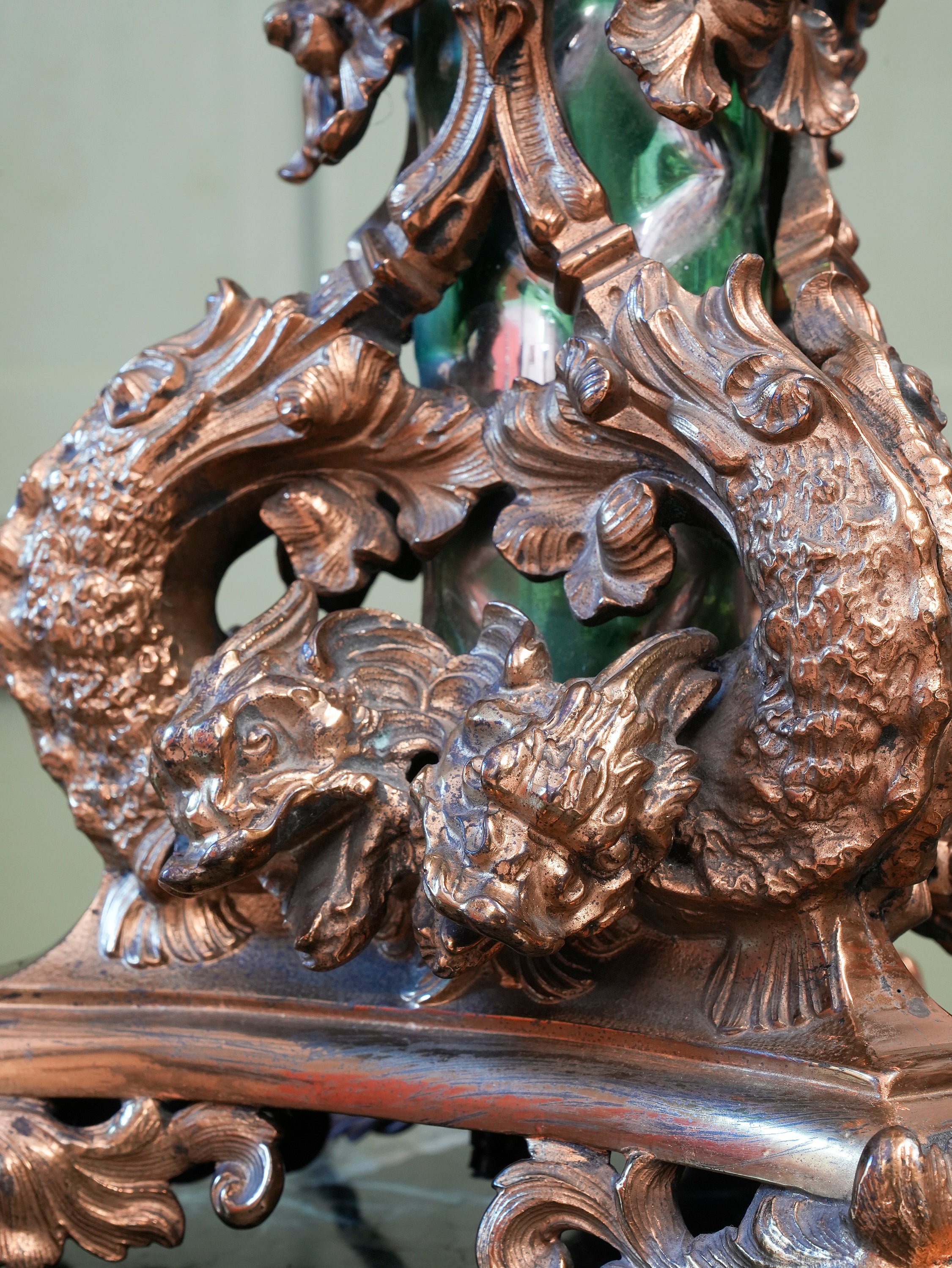 A large Scale 19th Century Cut Glass Table Lamp