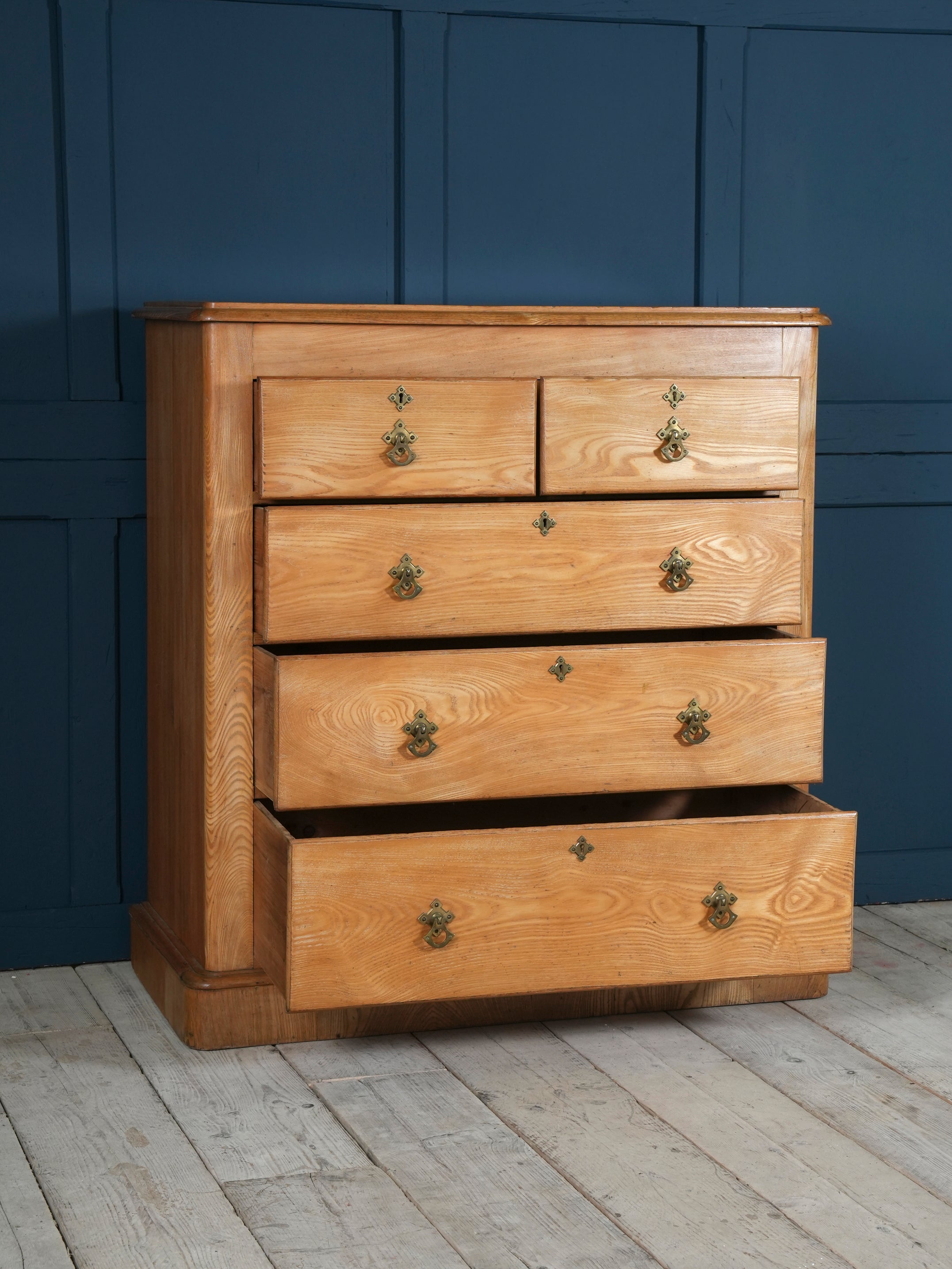 A 19th Century White Ash Chest of Drawers