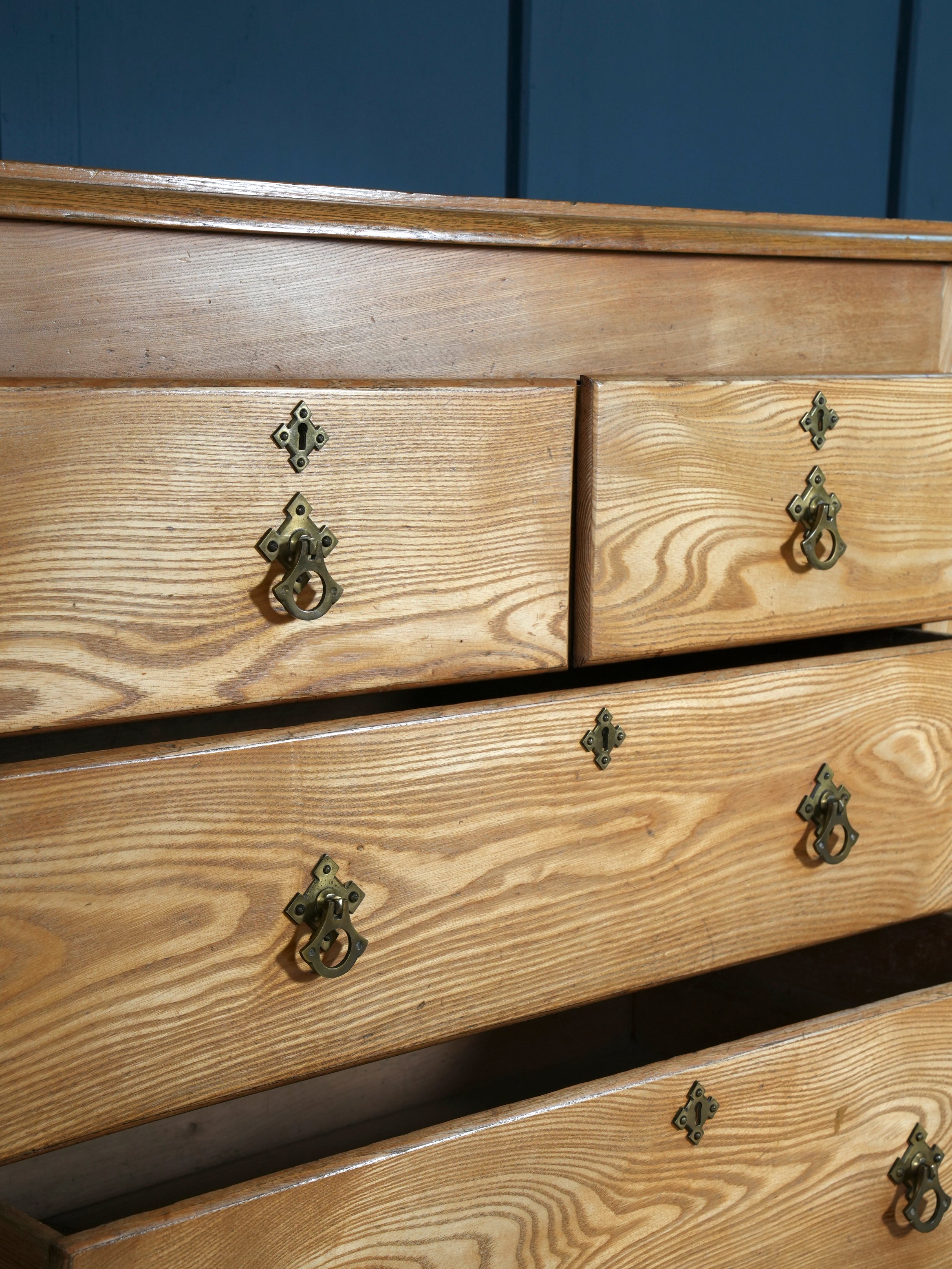A 19th Century White Ash Chest of Drawers