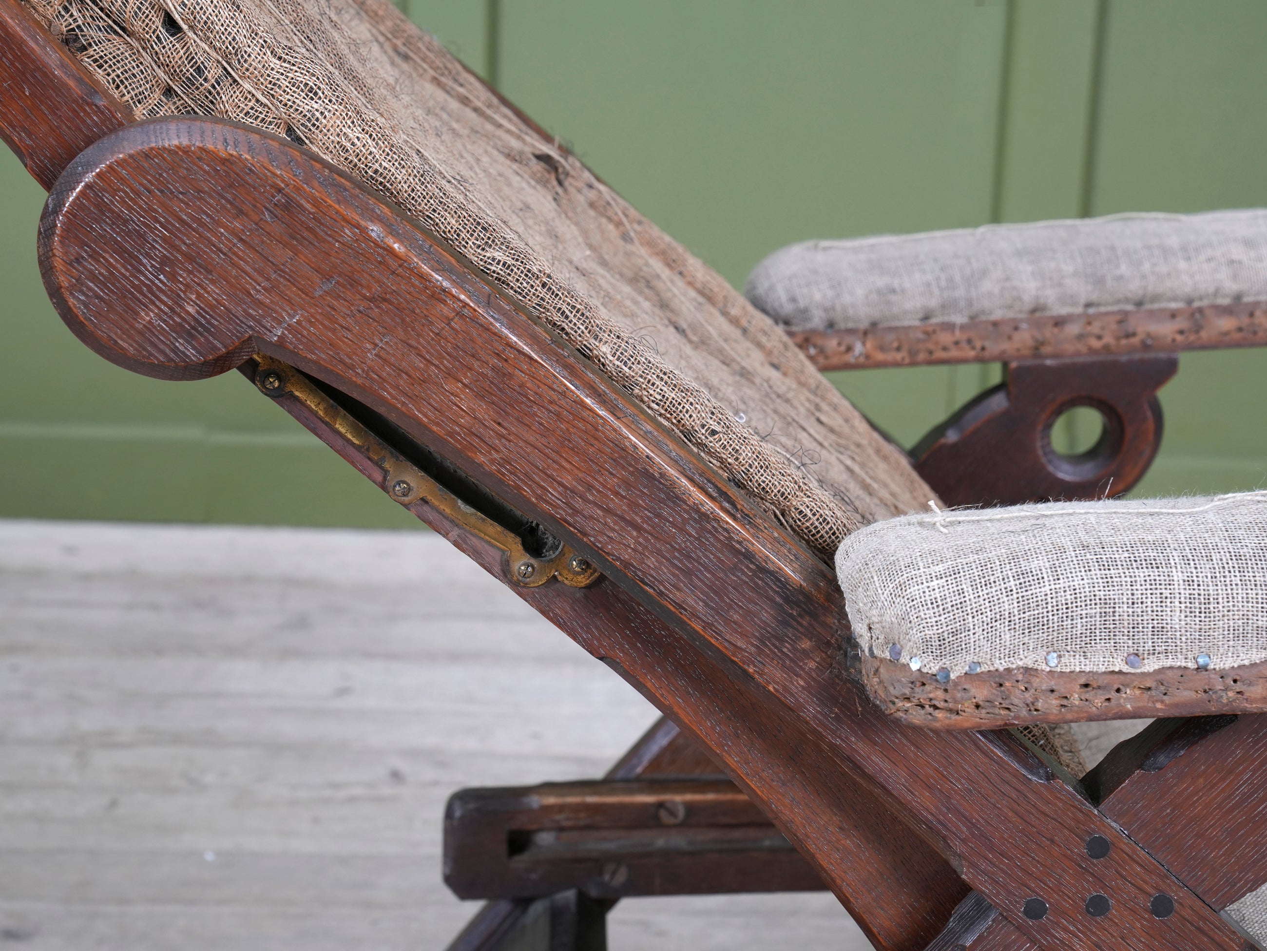 A “New Registered Reclining Chair”