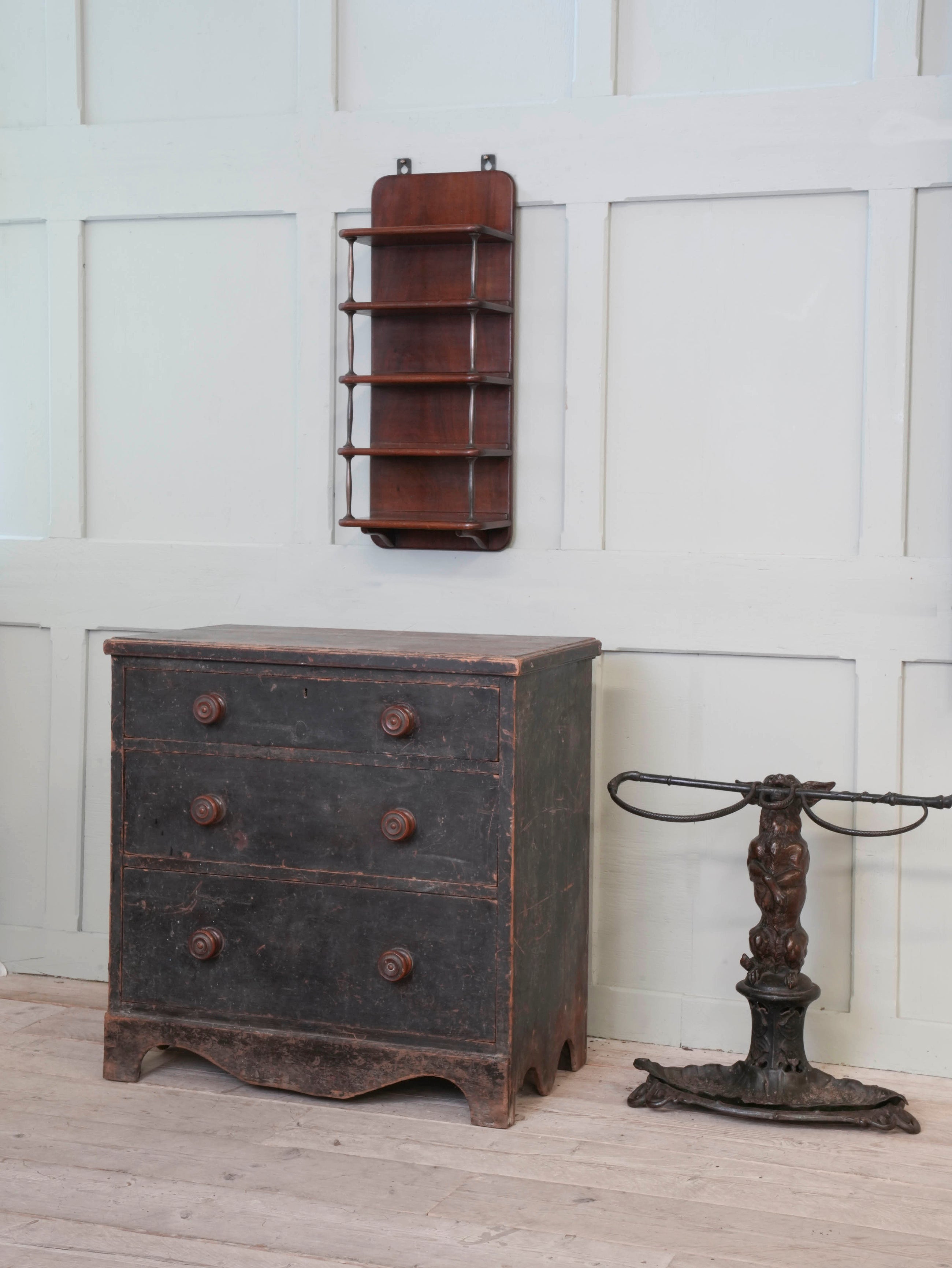 Maritime Hanging Shelves