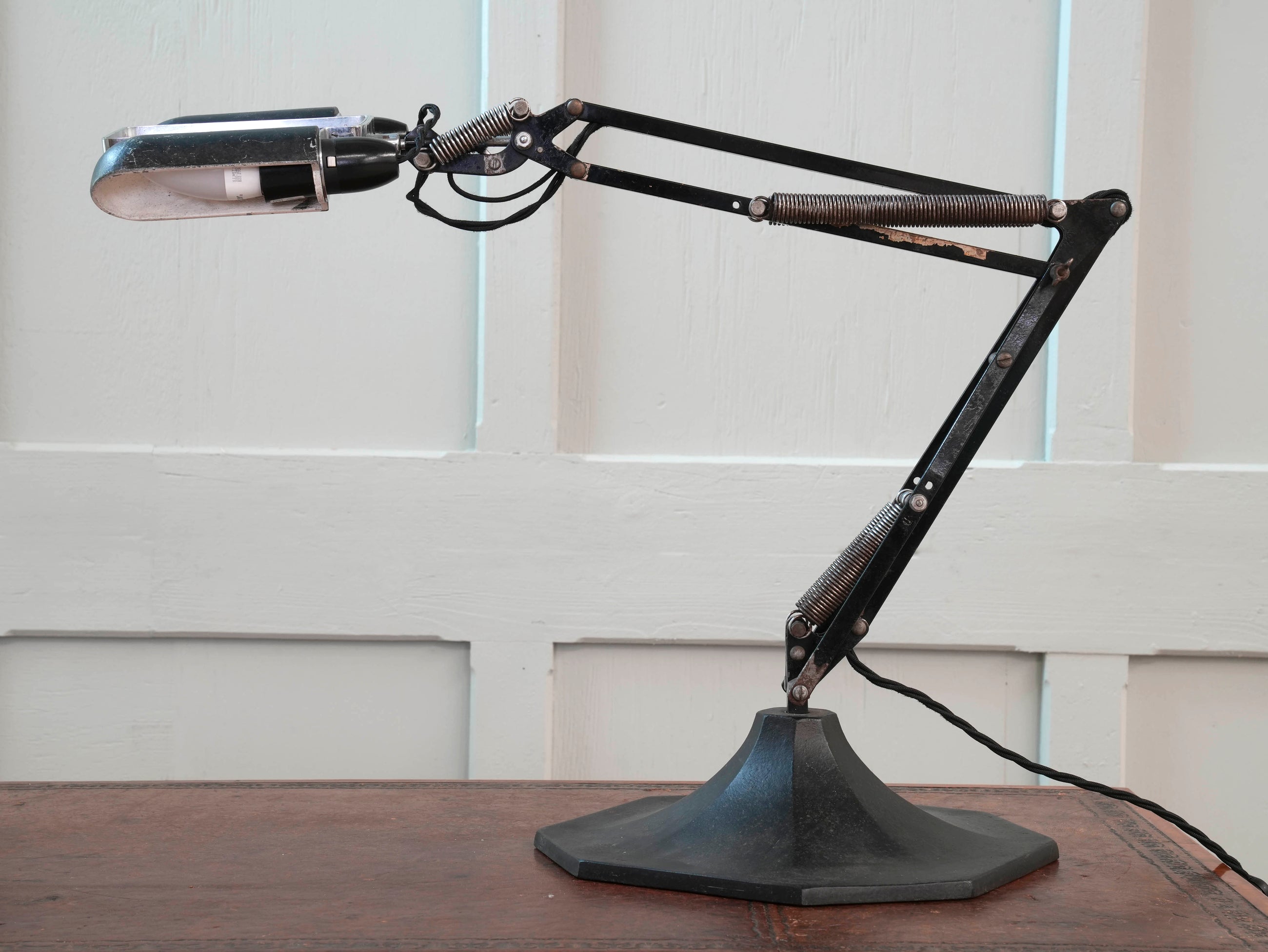 Anglepoise 1431 Magnifying Desk Lamp