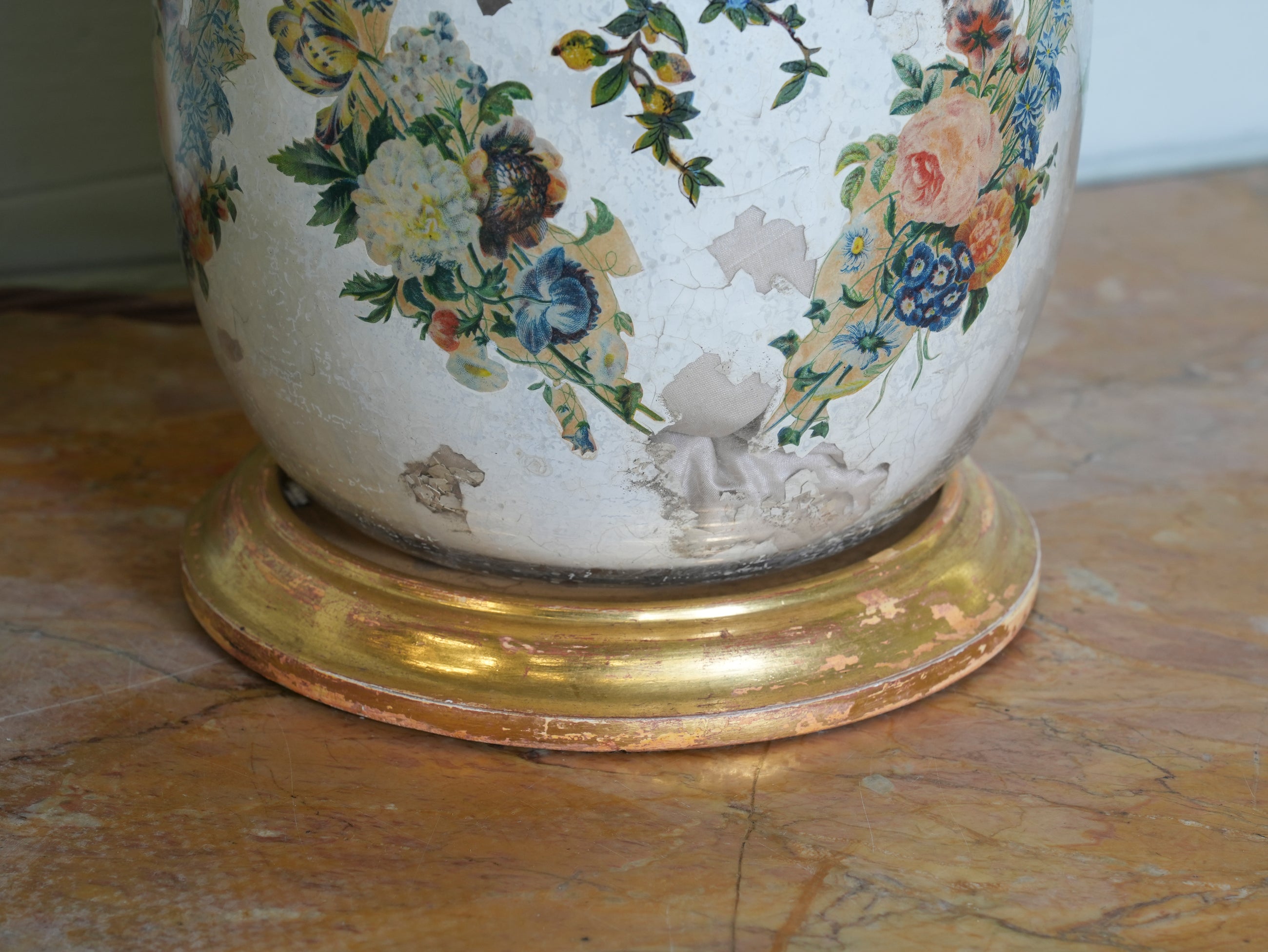 A 19th Century Decalcomania Vase Table Lamp