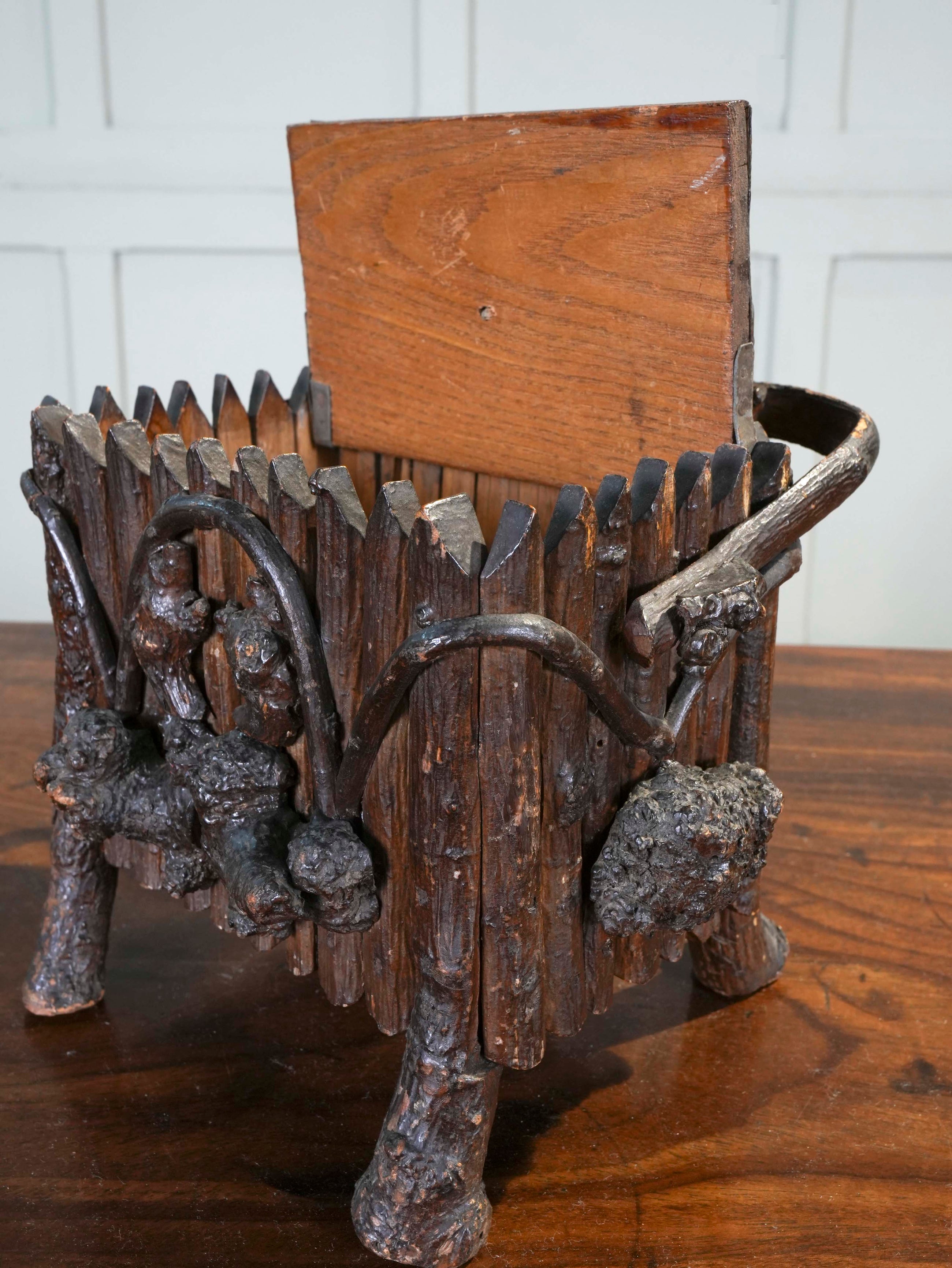 A Black Forest Briar Wood Trinket Box