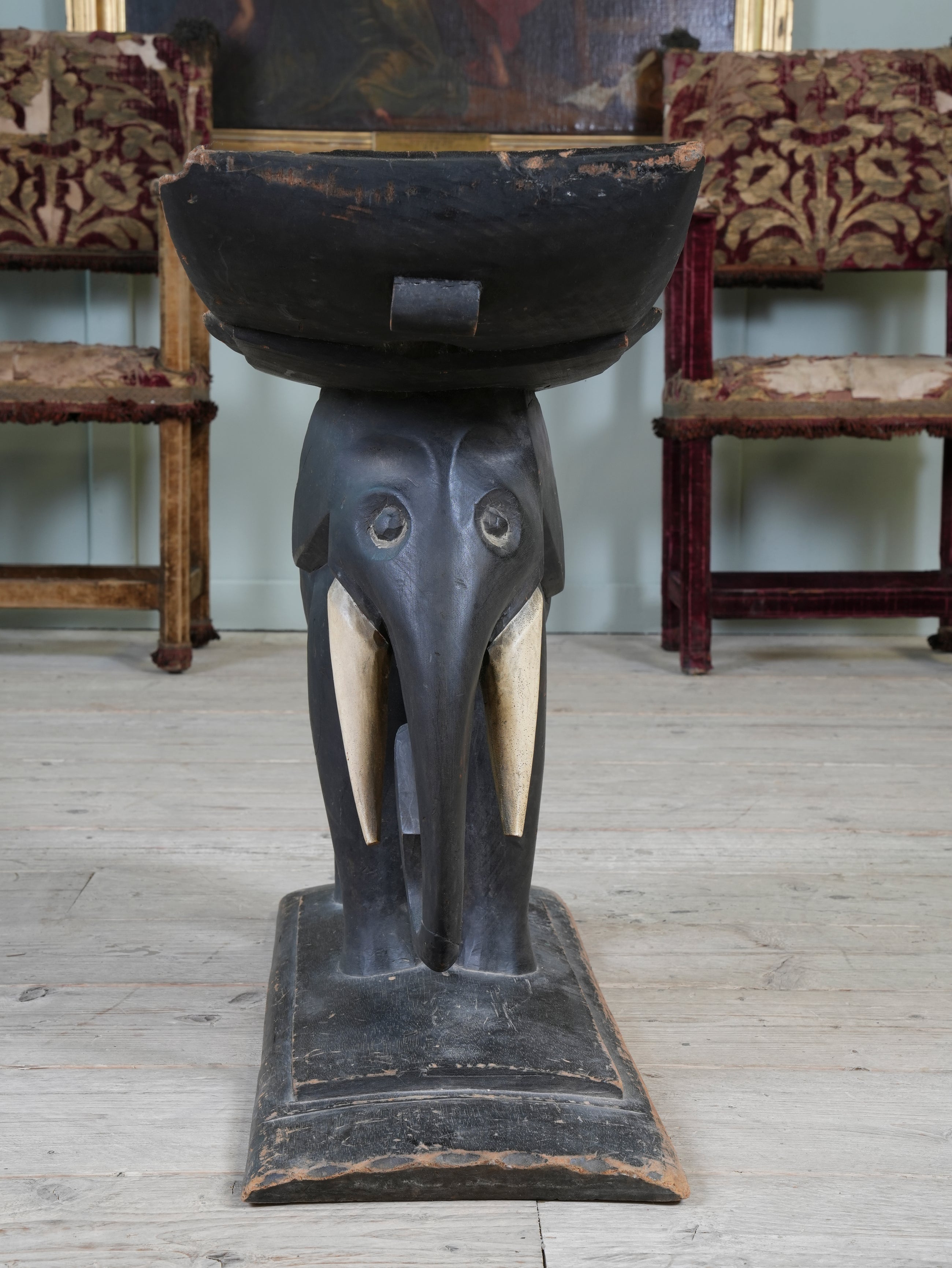 Ashanti Elephant Seat