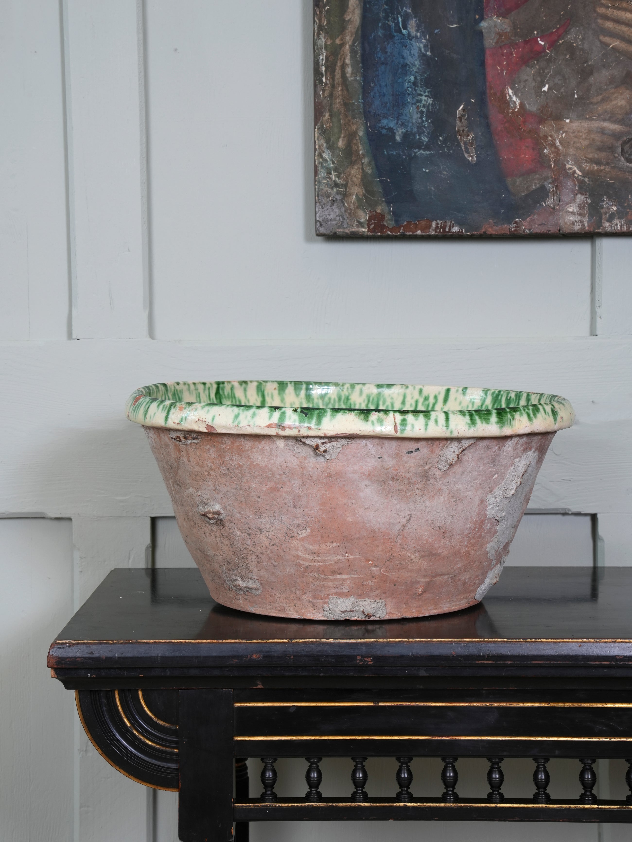 A Large Italian Schizzato Bowl