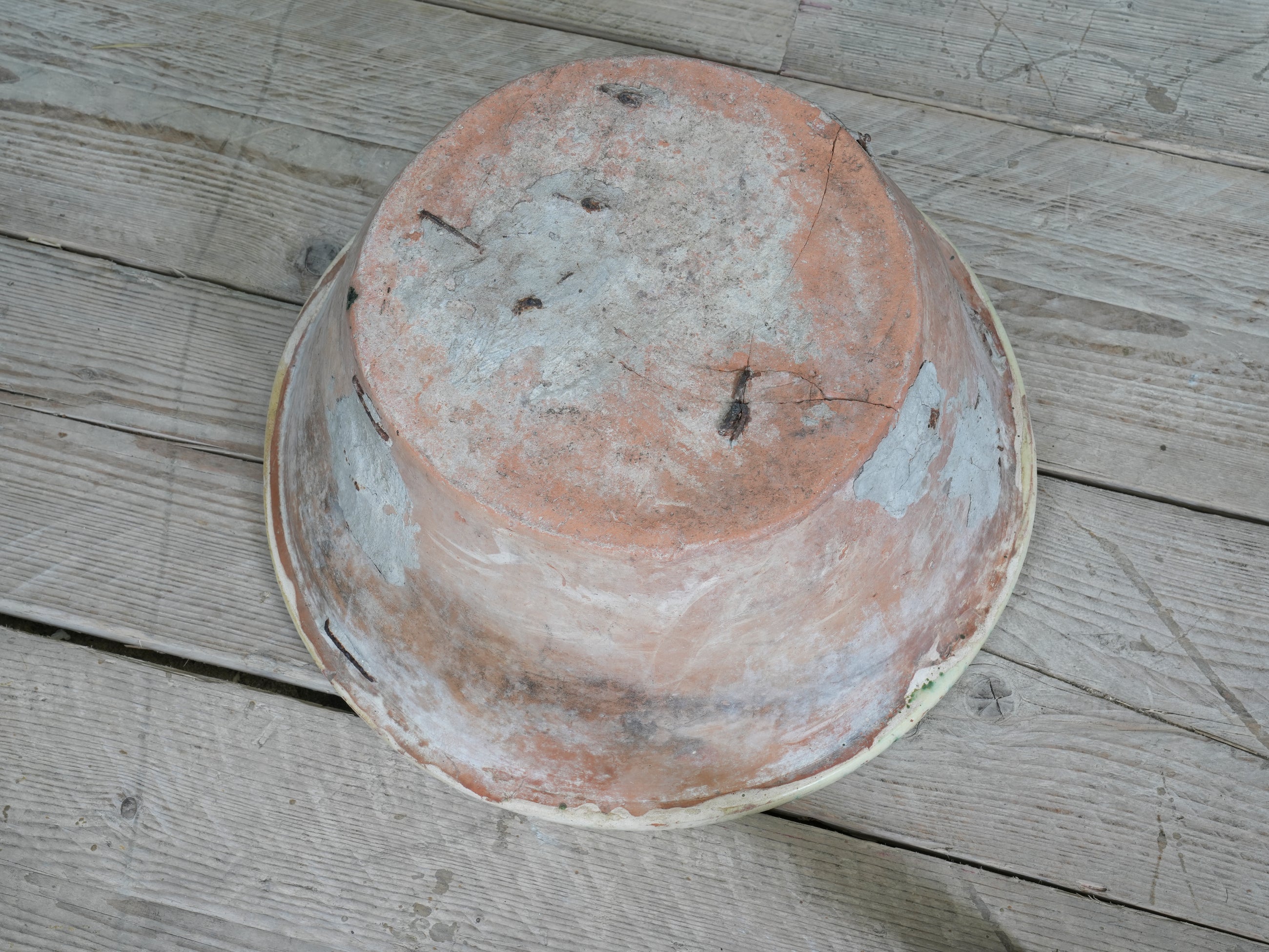 A Large Italian Schizzato Bowl