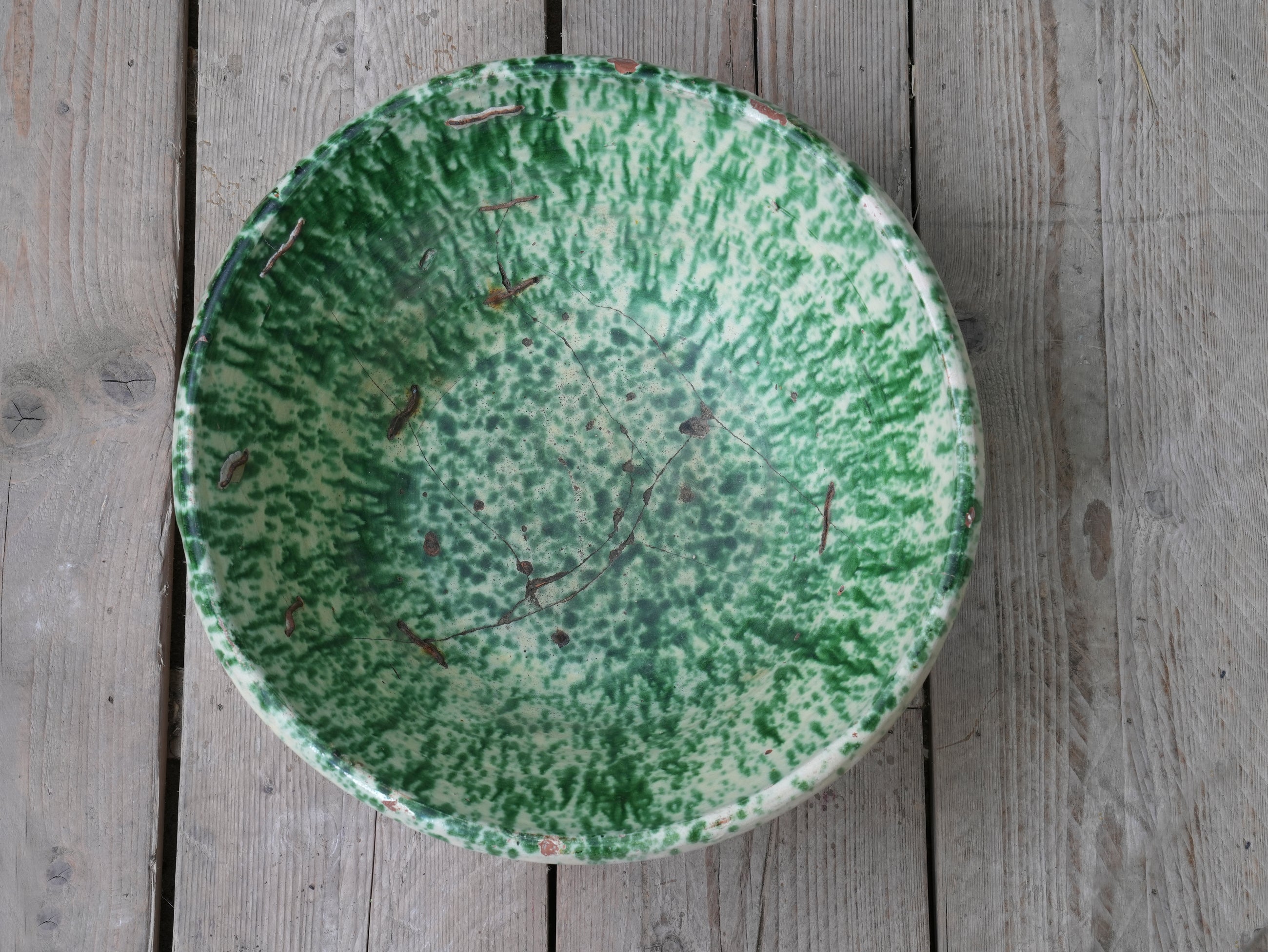 A Large Italian Schizzato Bowl