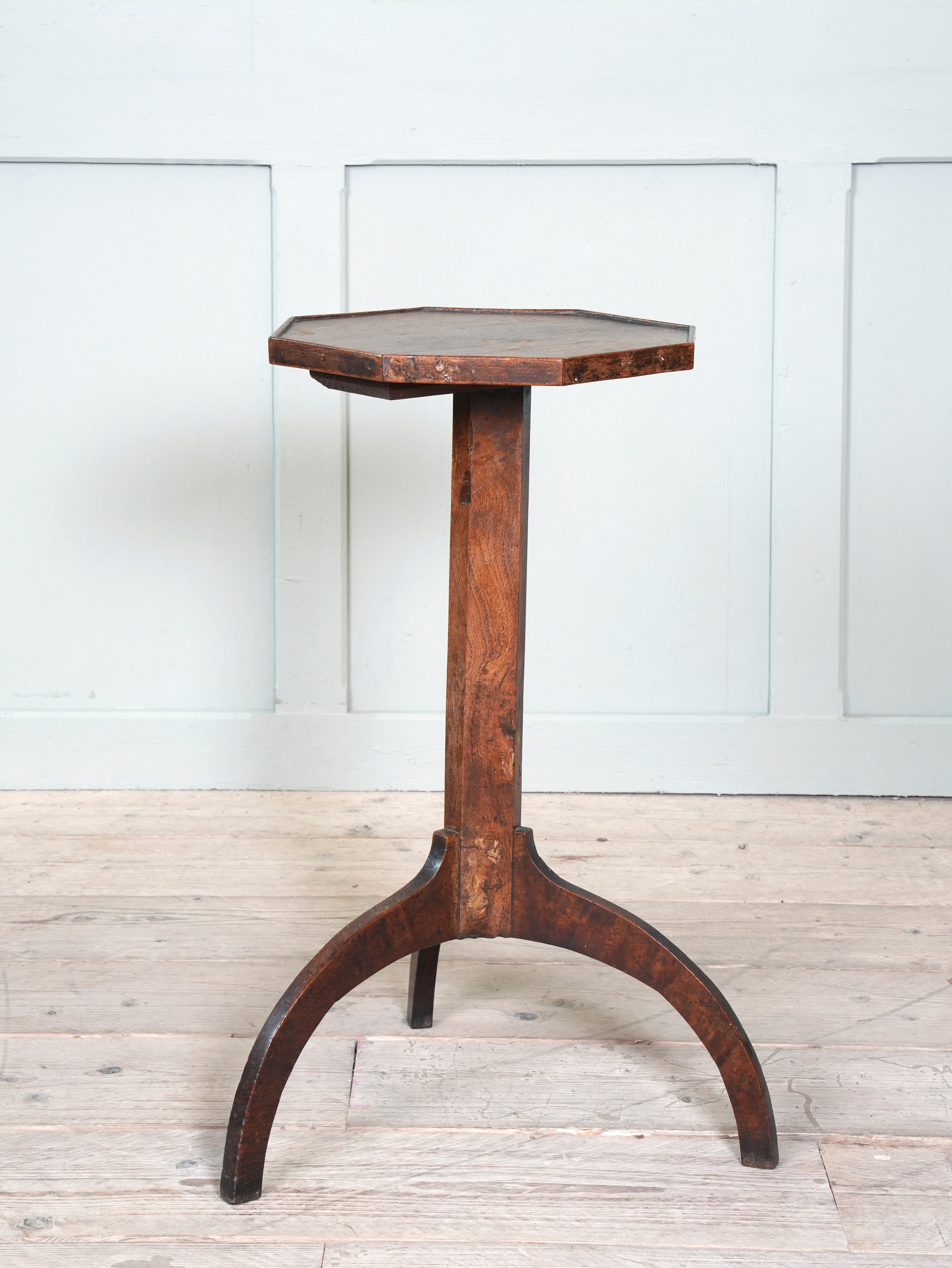 A Provincial Spider Leg Lamp Table