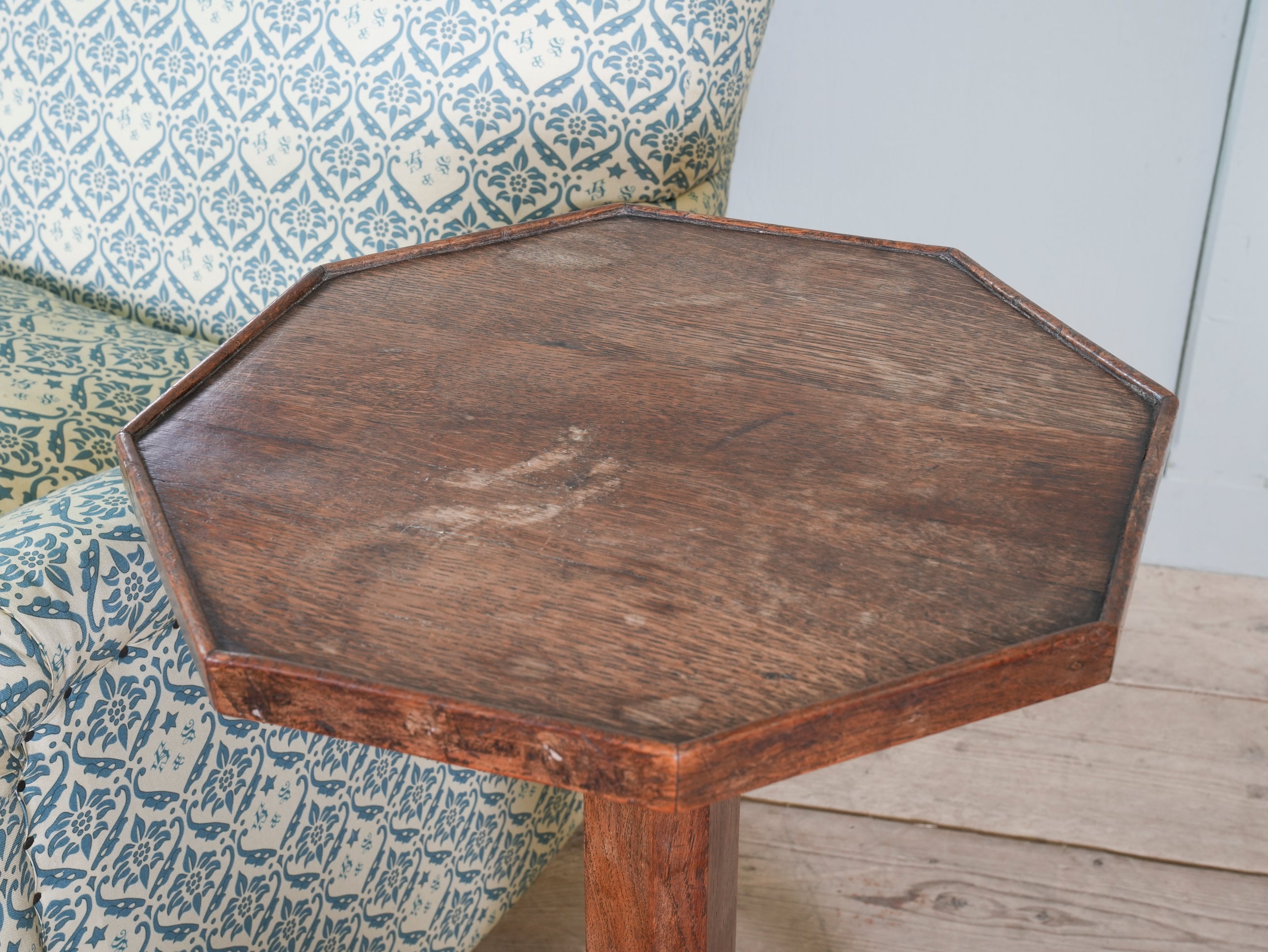 A Provincial Spider Leg Lamp Table