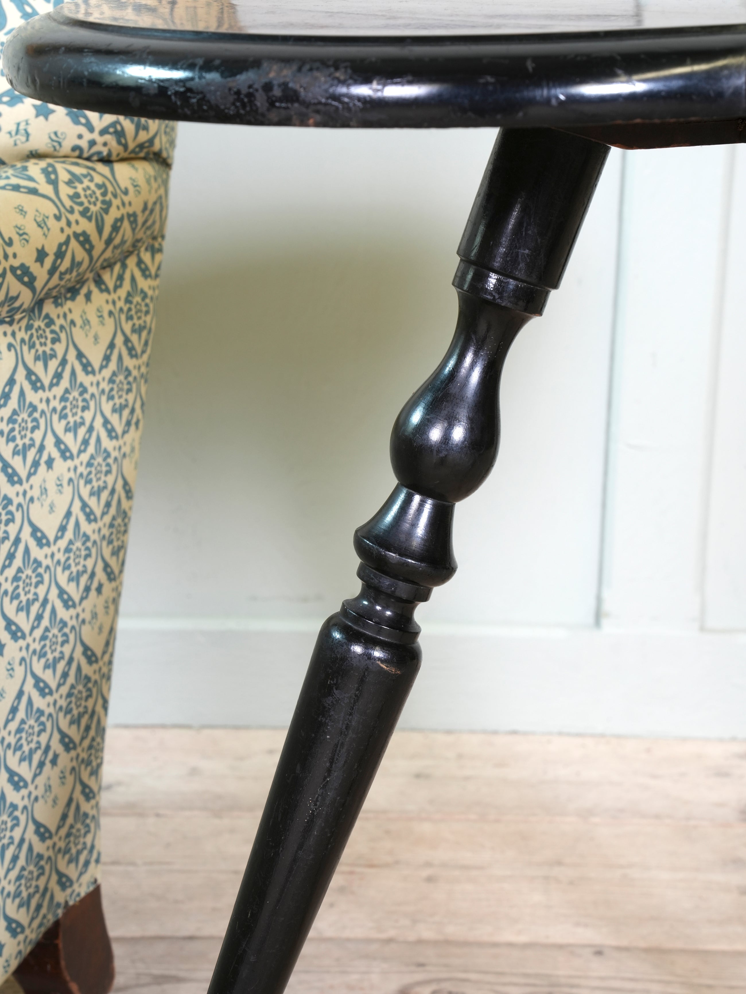 A 19th Century Amboyna Side Table