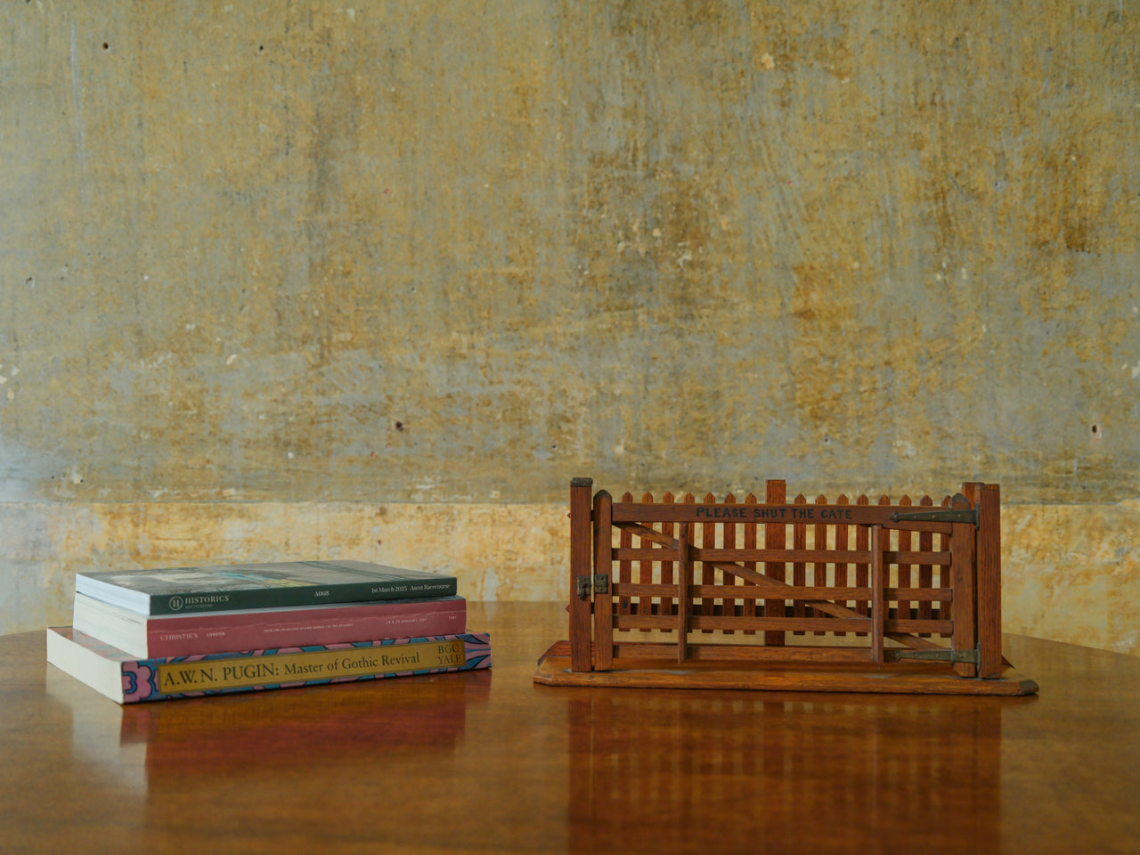 Please Shut the Gate