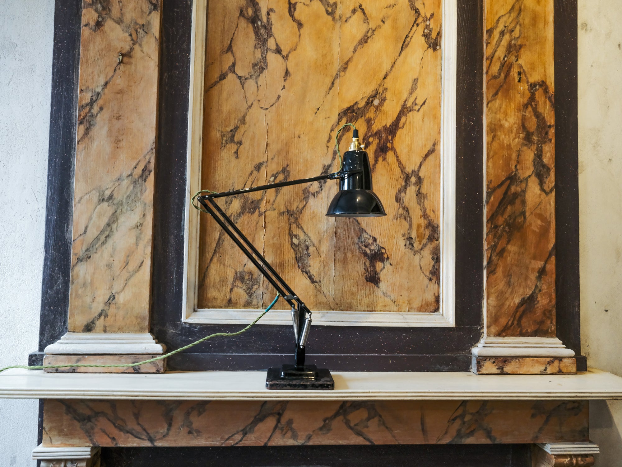 Black 1227 Anglepoise