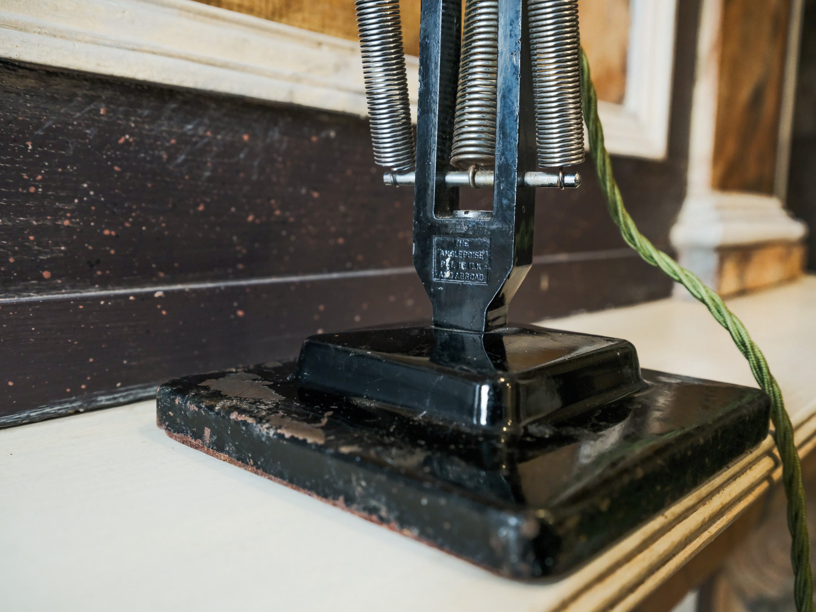 Black 1227 Anglepoise