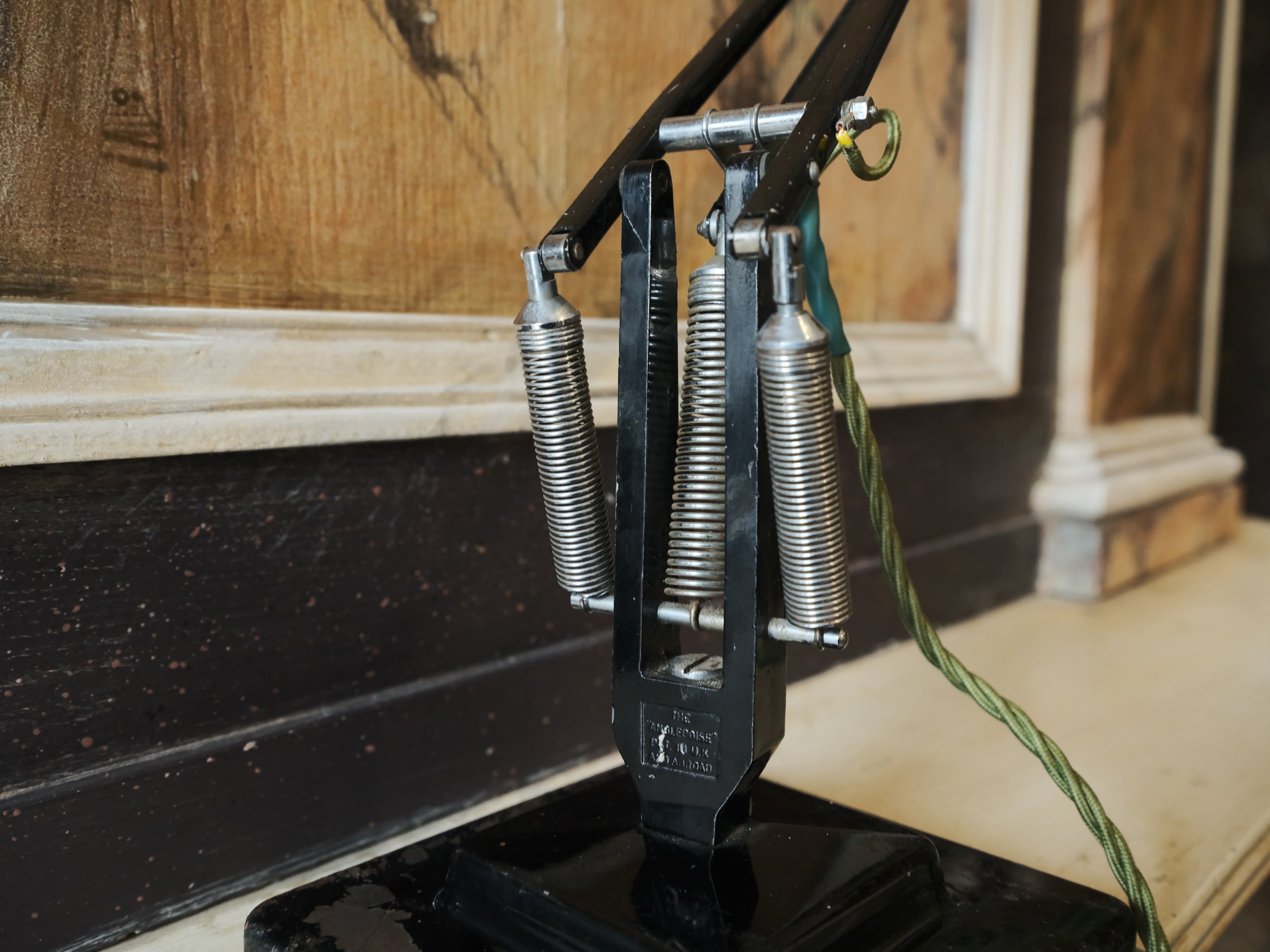 Black 1227 Anglepoise