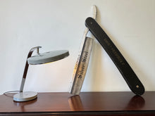 Razor