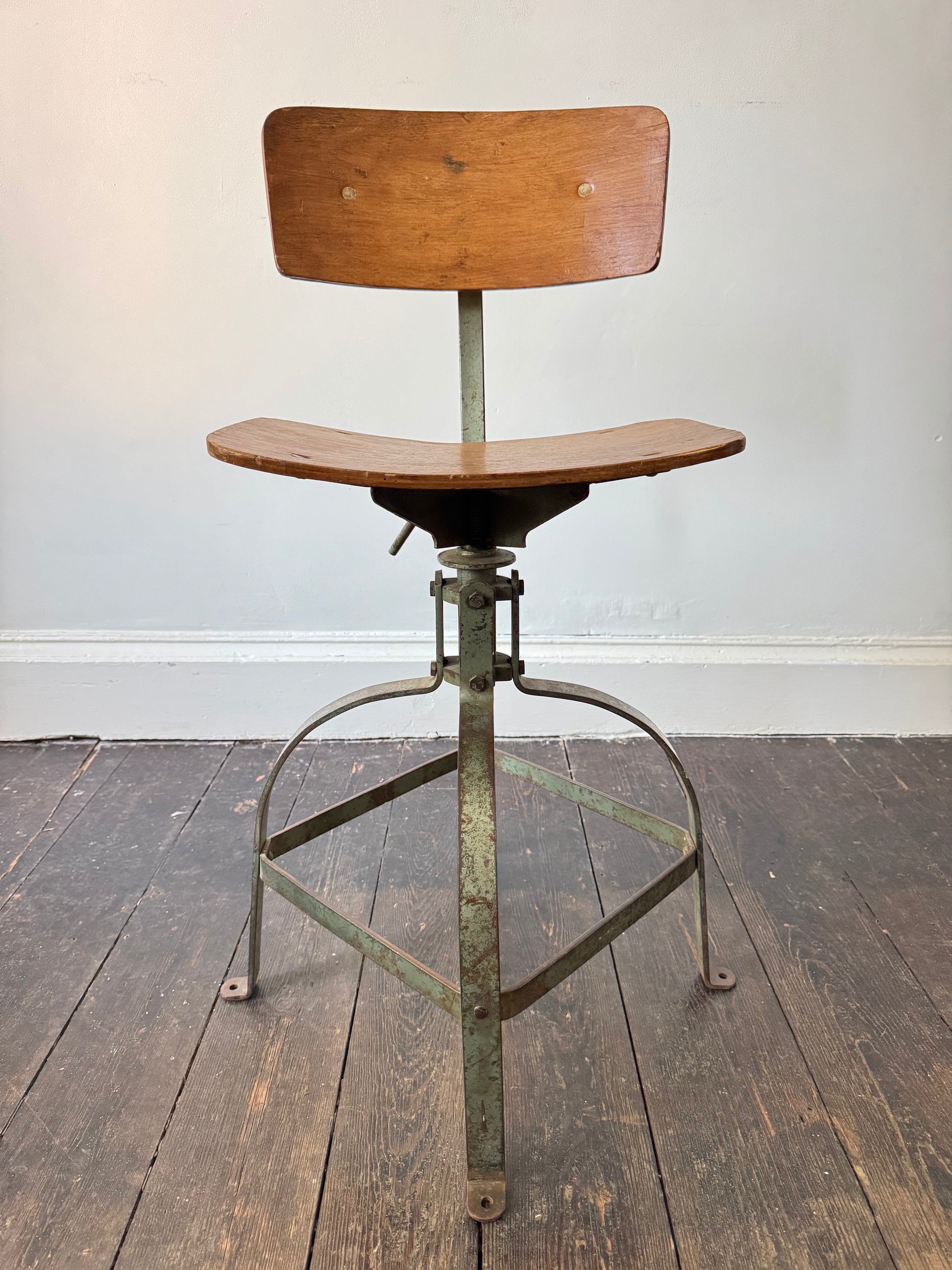 1950s Workshop Task Chair