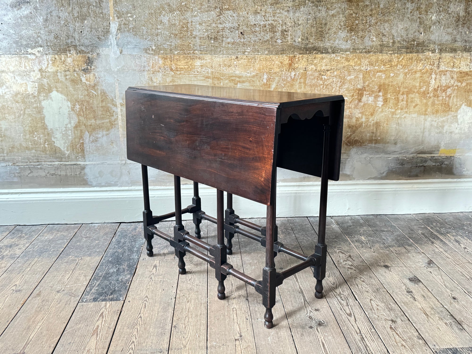 A George III Mahogany Spider Leg Table