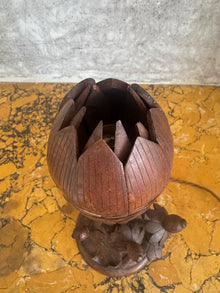 Lotus Flower Table Lamp