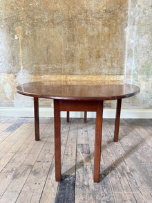 A 19th Century Wake Table