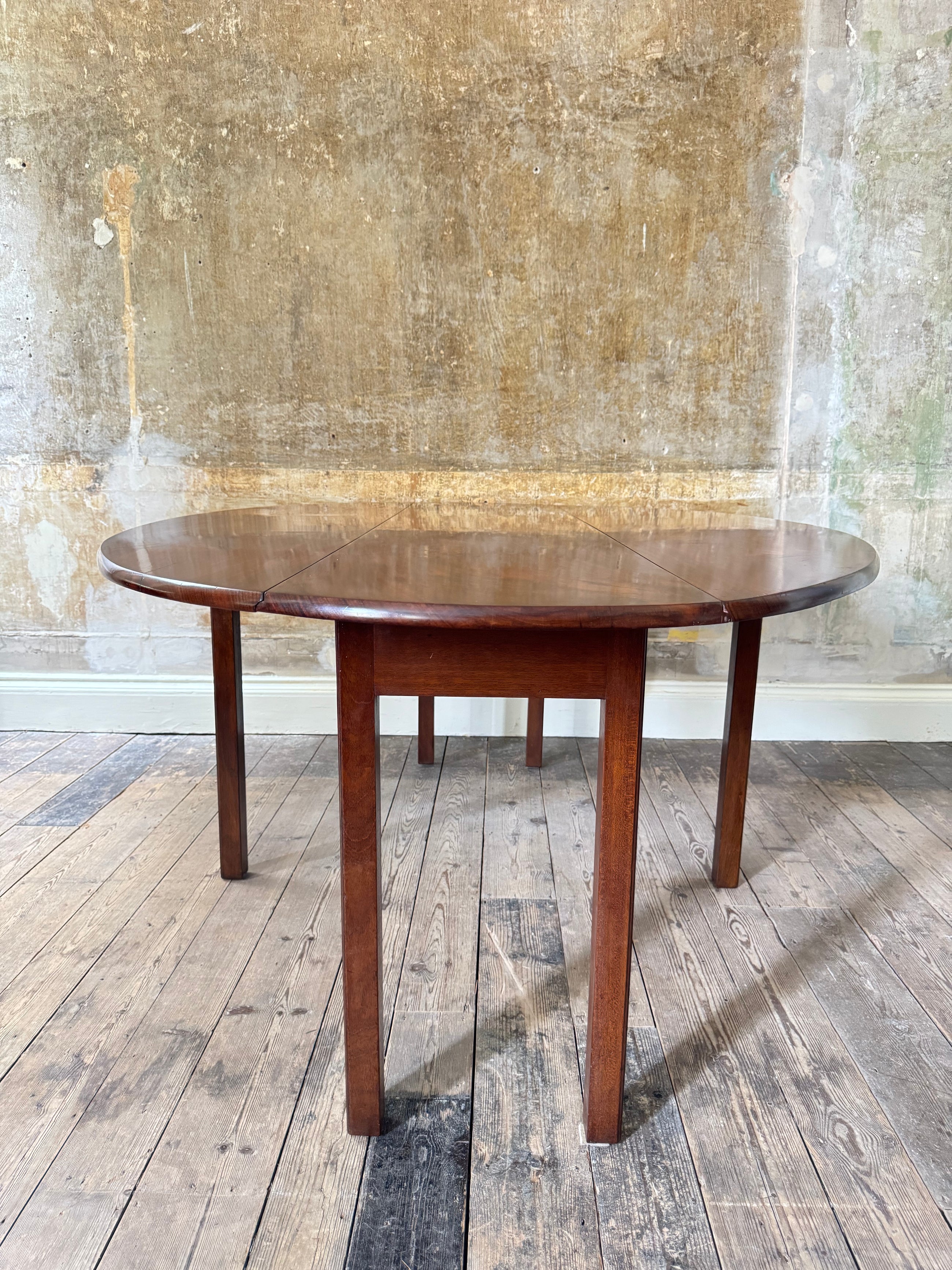 A 19th Century Wake Table