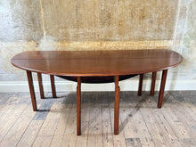 A George III Irish Mahogany Hunt Table