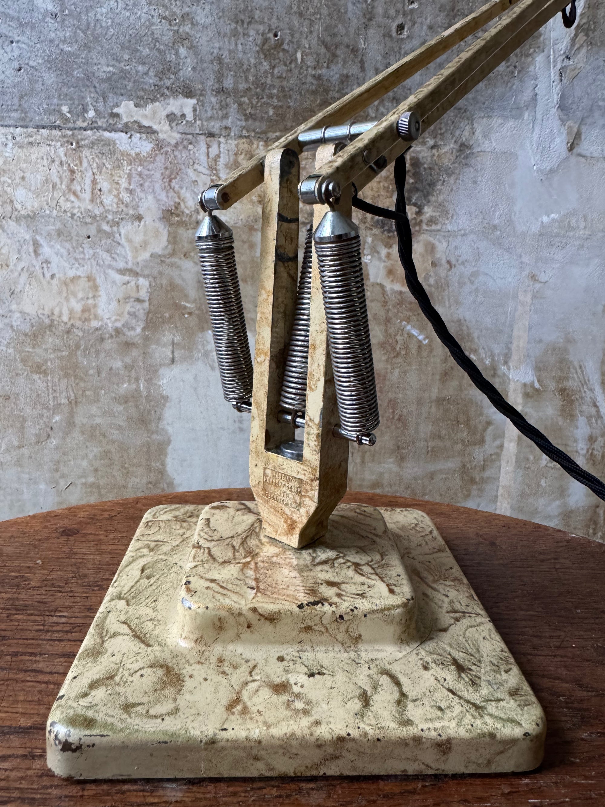 Highly Original Scumble Anglepoise