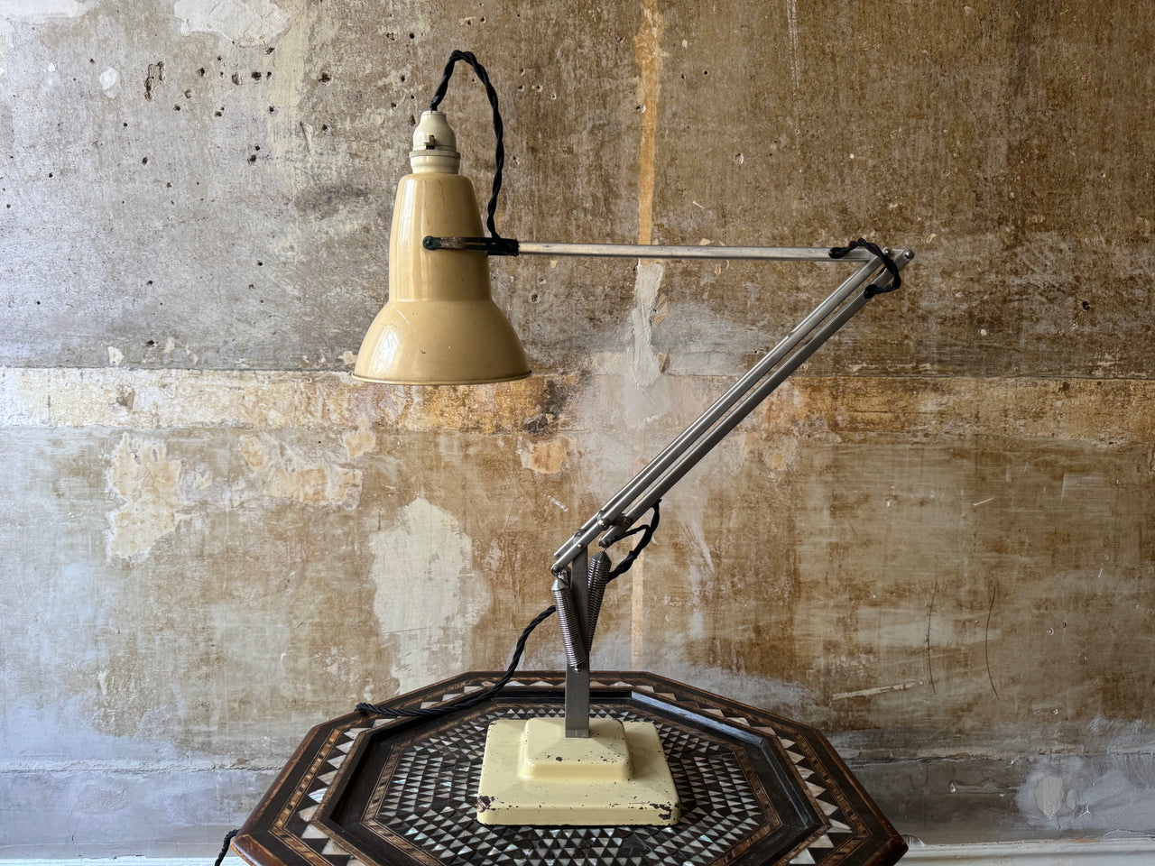 Cream & Chrome 1227 Anglepoise
