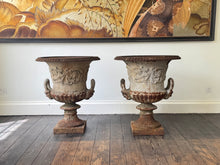 Handyside Urns