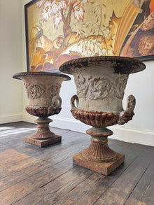 Handyside Urns